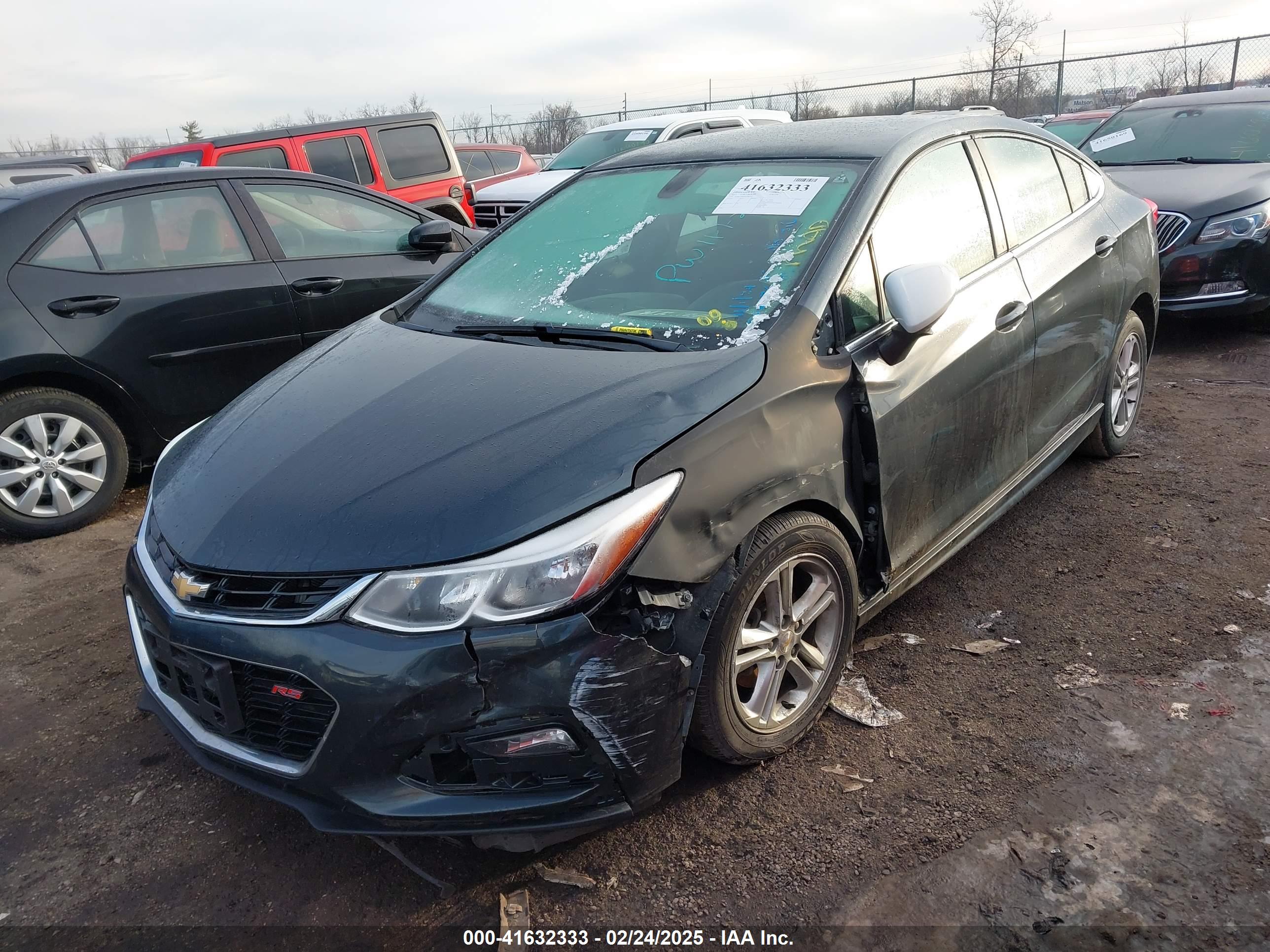 CHEVROLET CRUZE image 2
