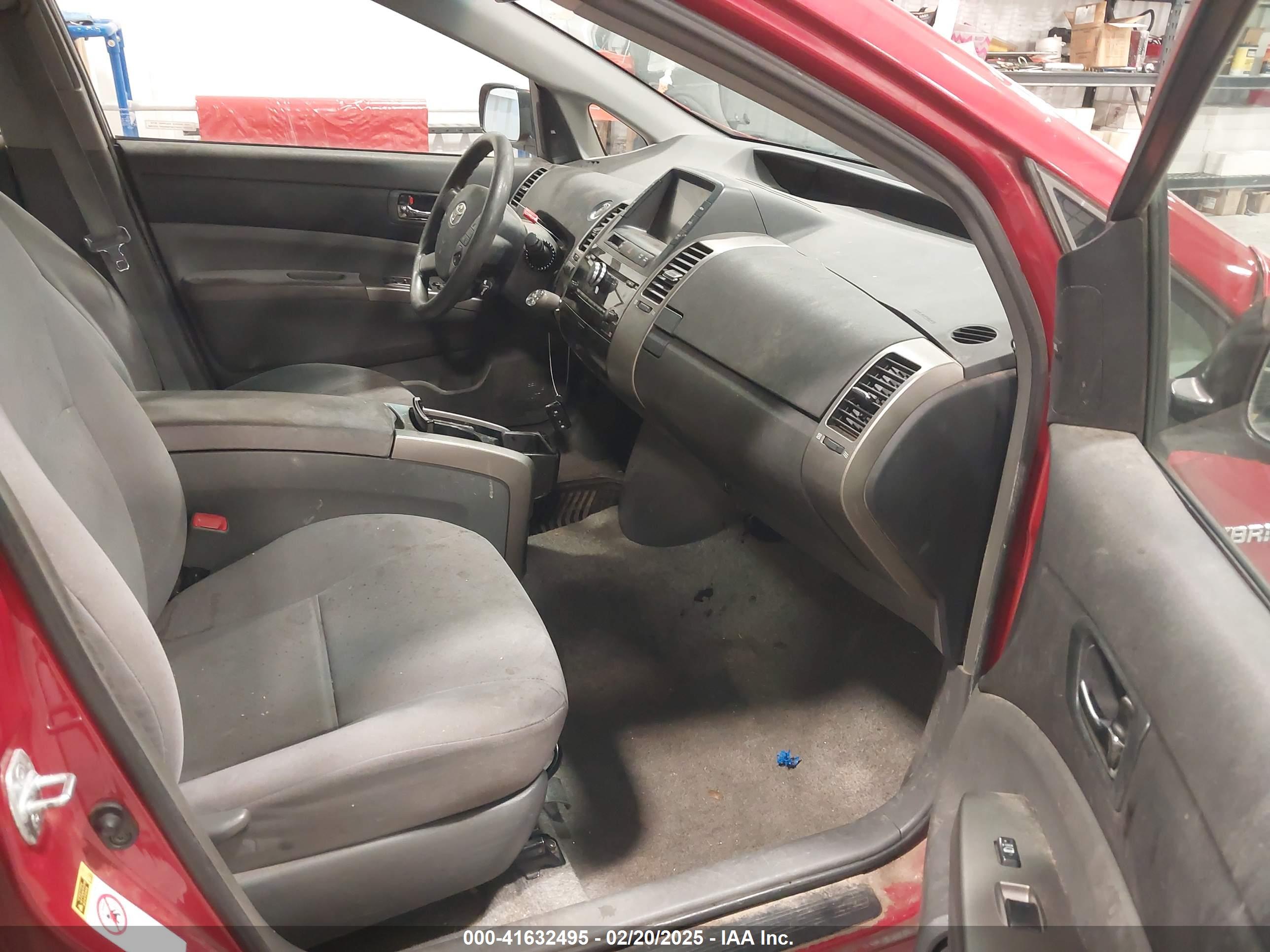 TOYOTA PRIUS image 5