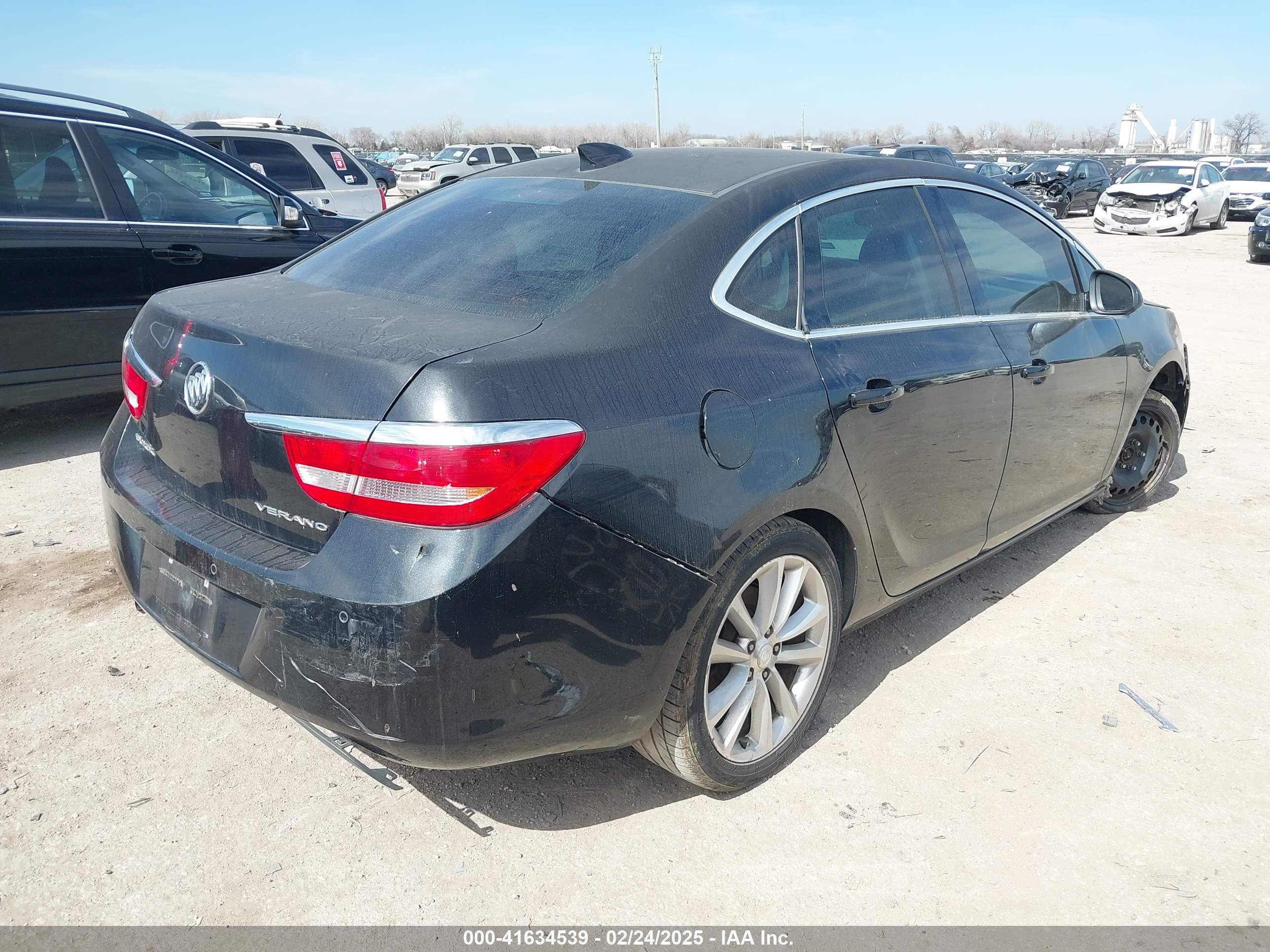 BUICK VERANO image 4
