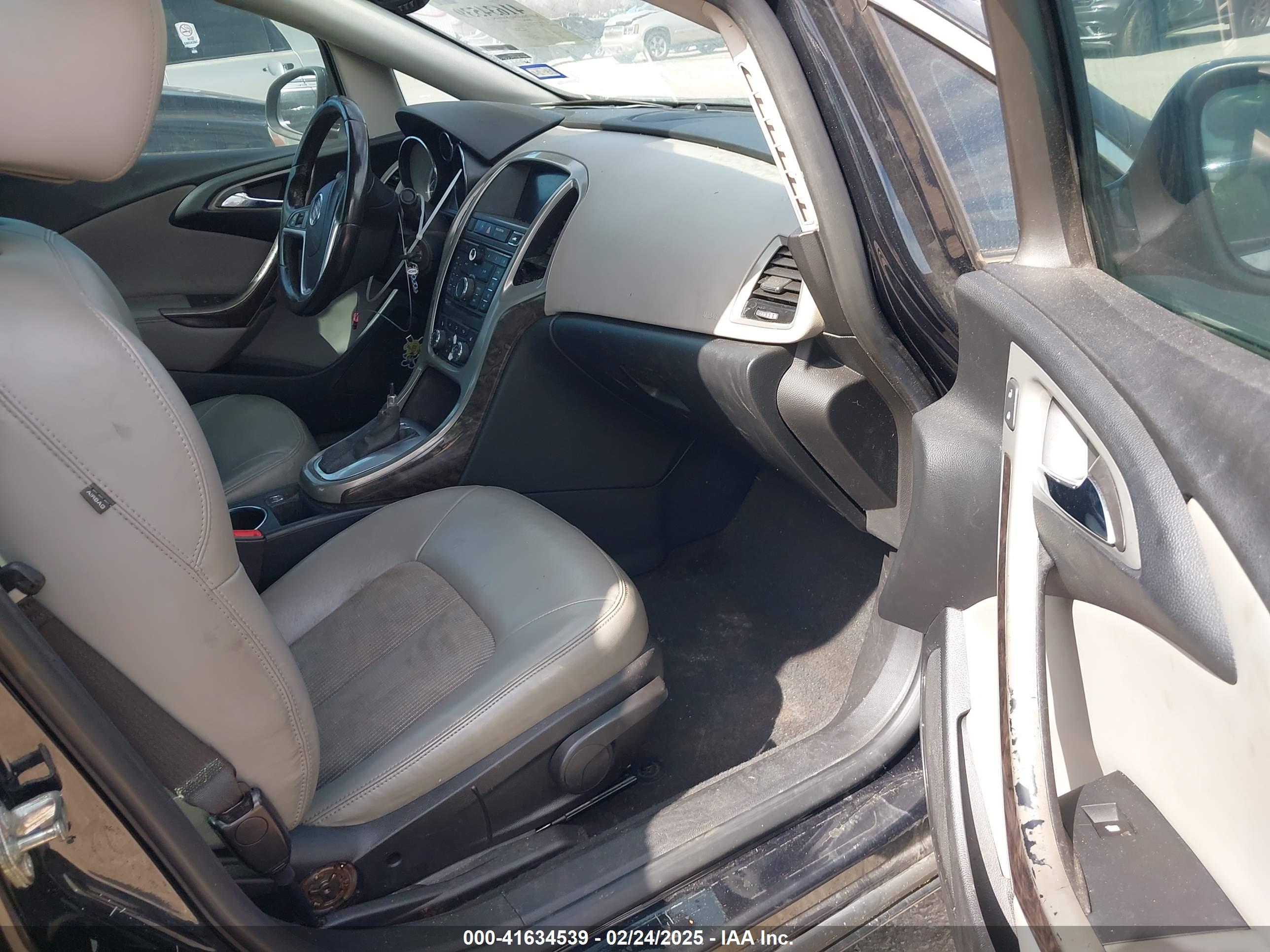 BUICK VERANO image 5