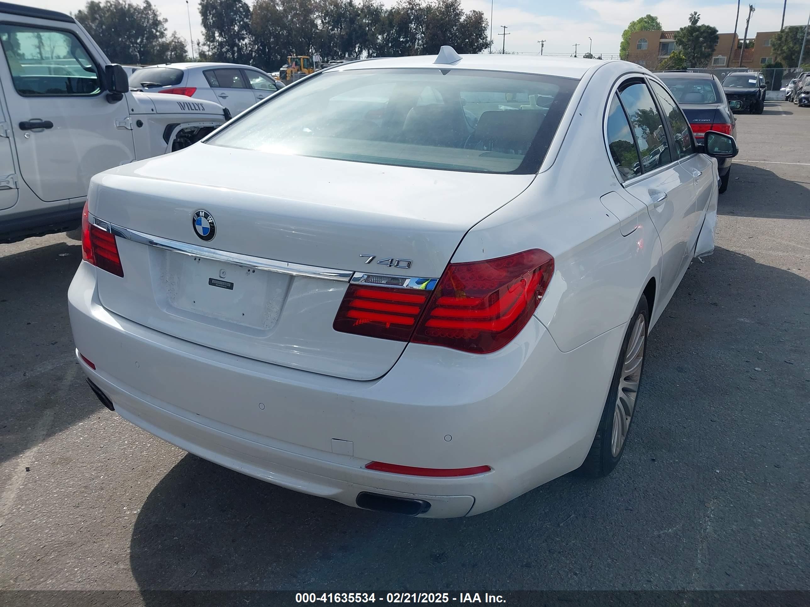BMW 740I image 4