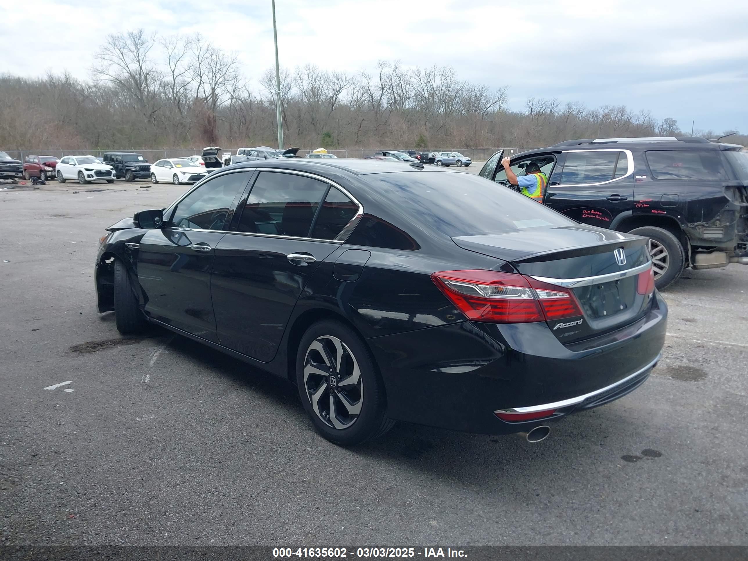 HONDA ACCORD image 3