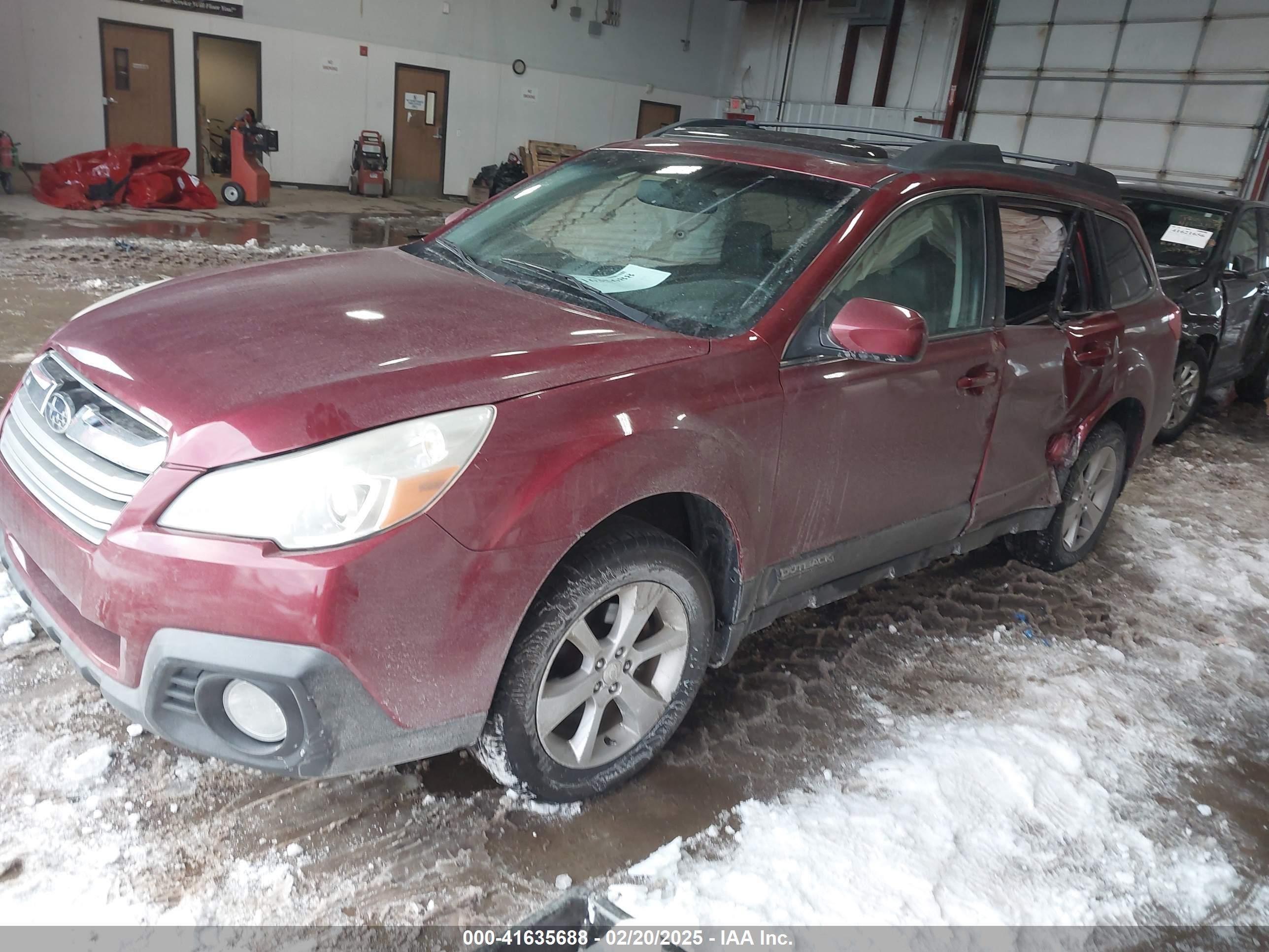 SUBARU OUTBACK image 2
