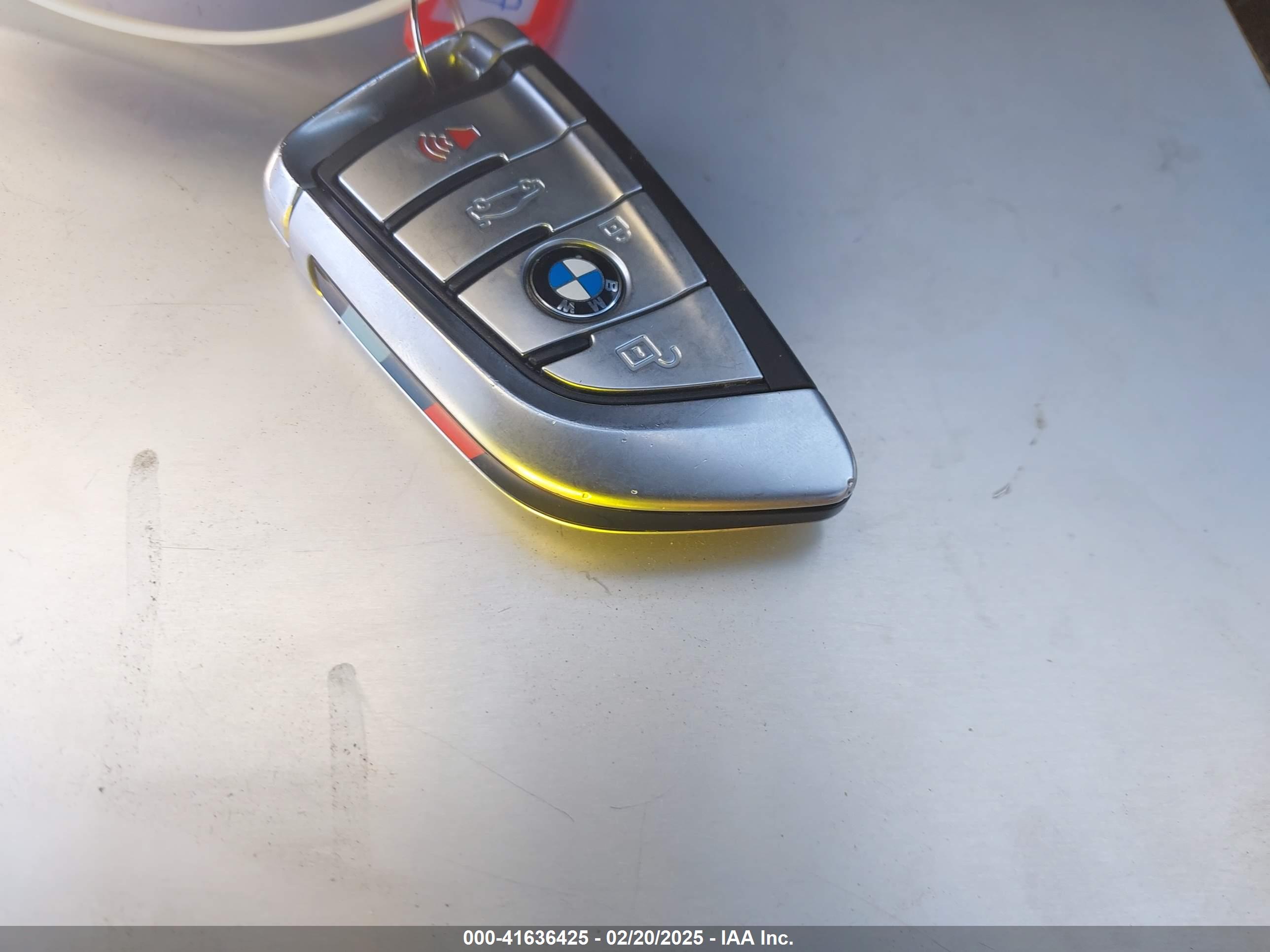 BMW 740 image 11