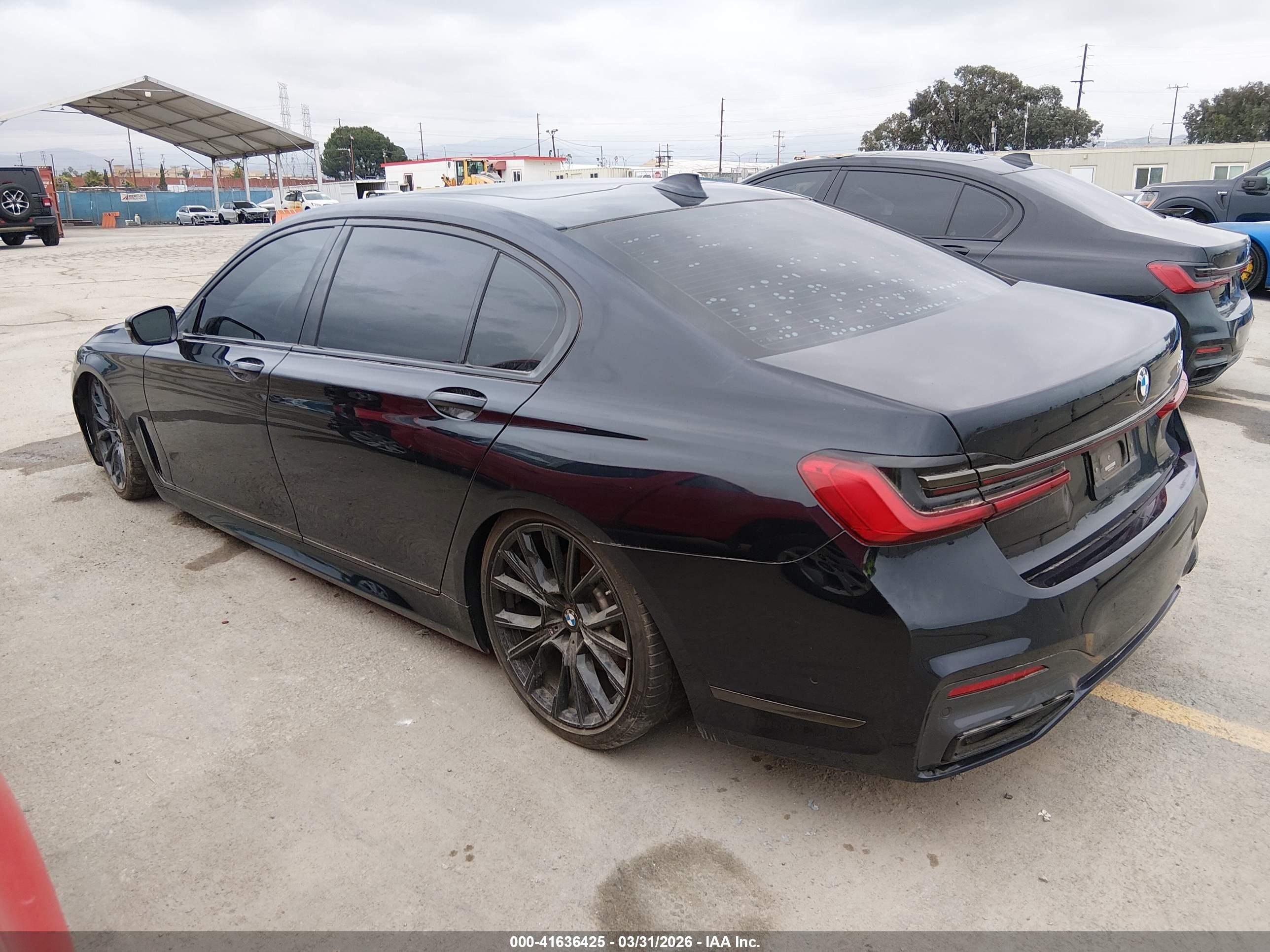 BMW 740 image 3
