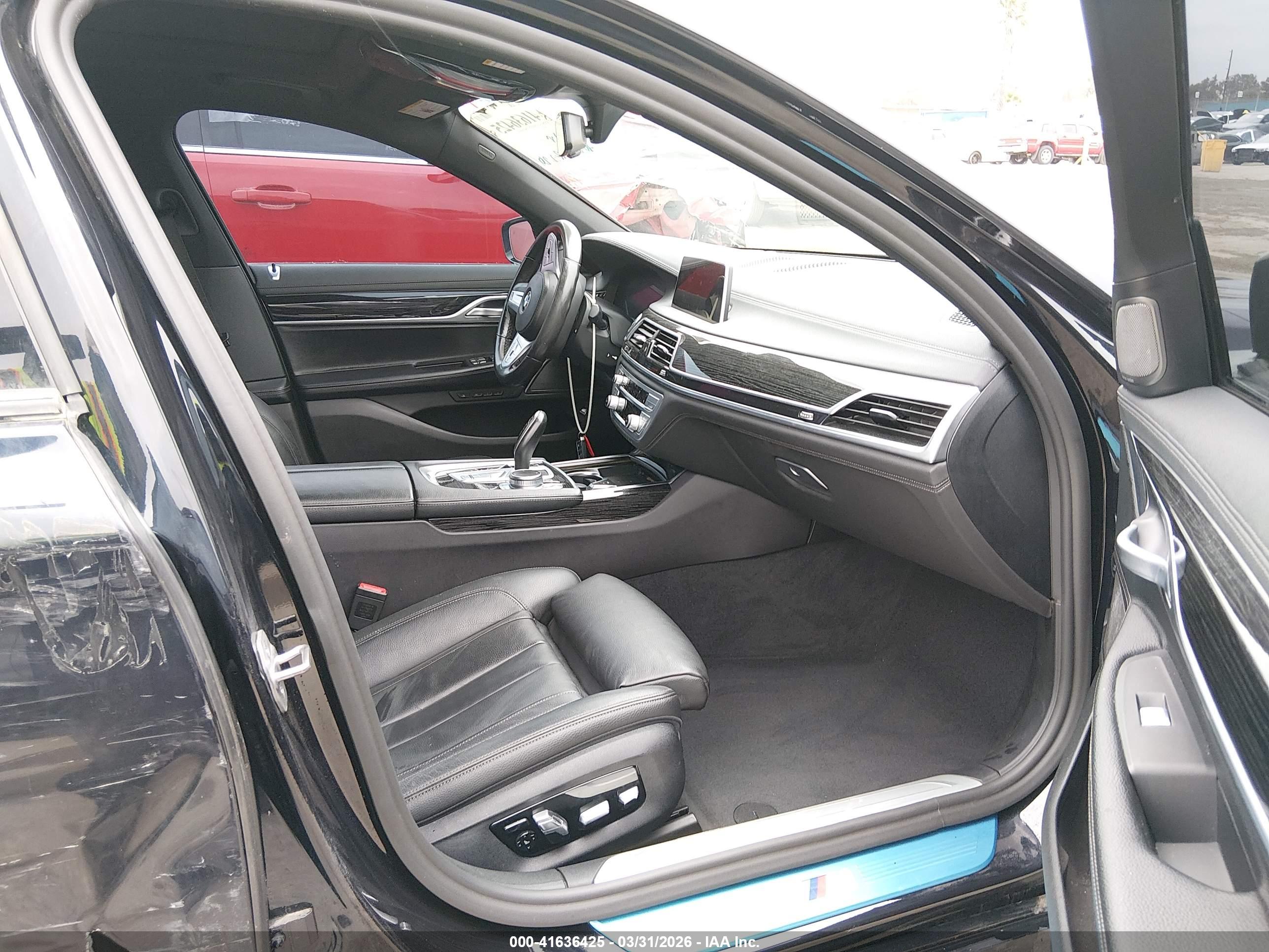 BMW 740 image 5