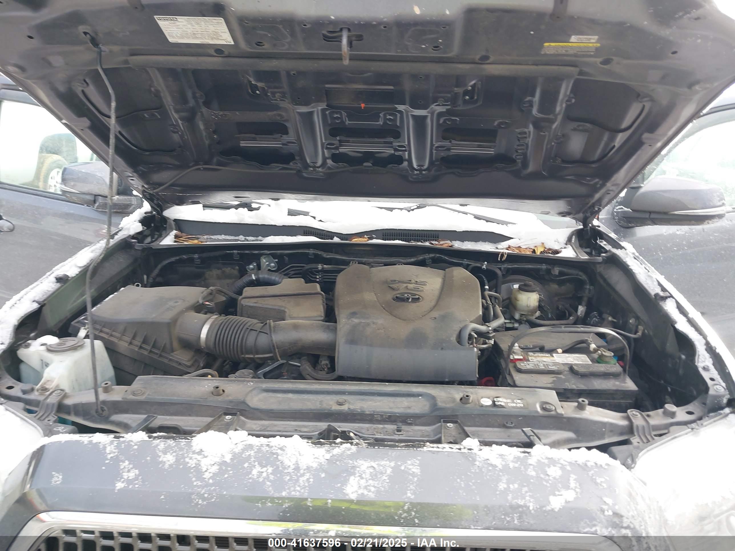 TOYOTA TACOMA image 10
