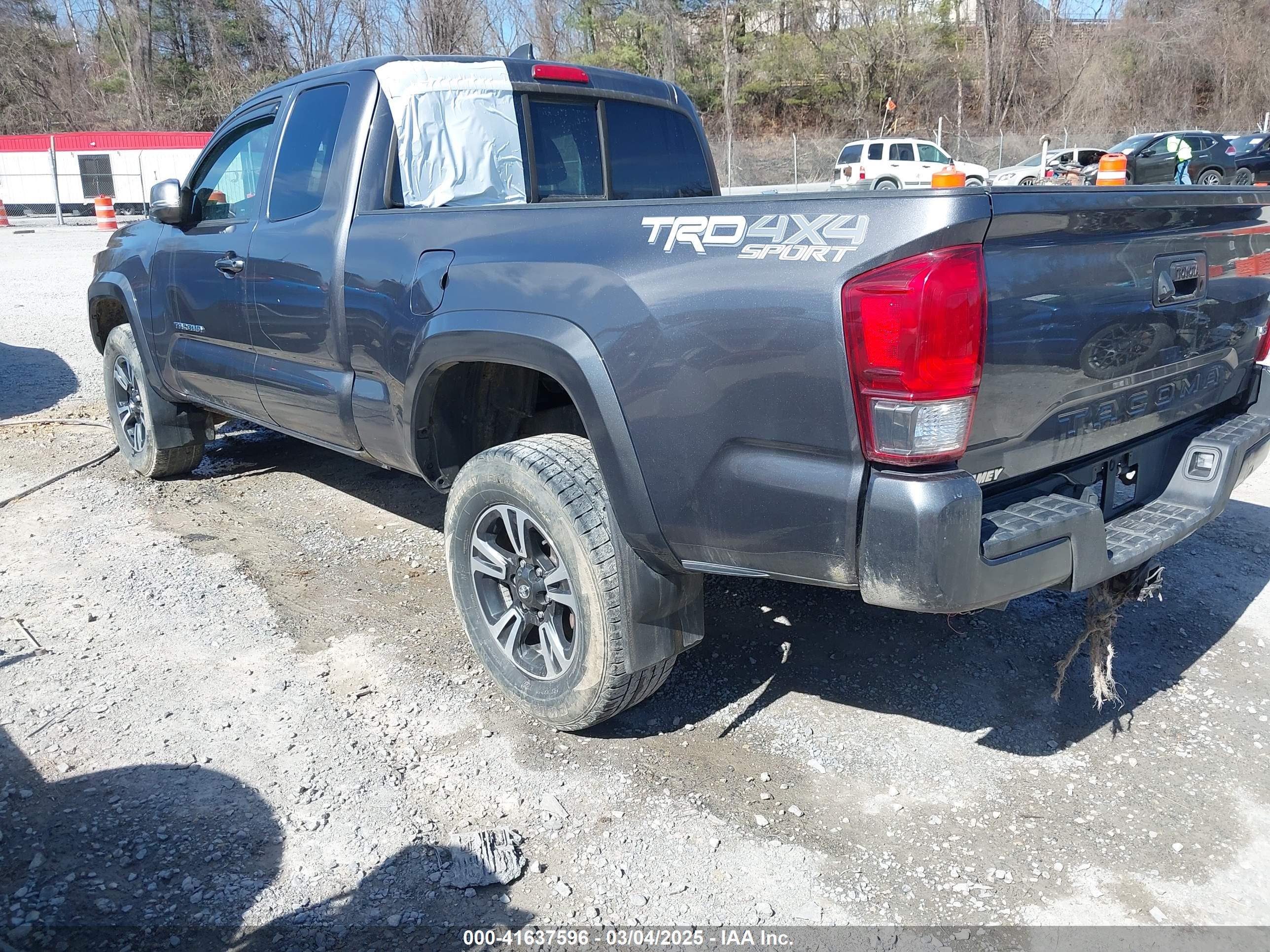 TOYOTA TACOMA image 3