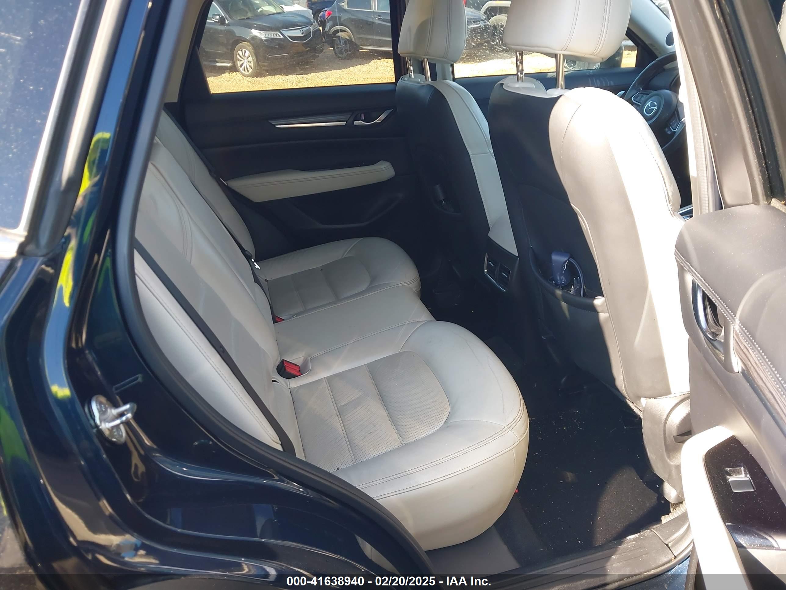 MAZDA CX-5 image 8