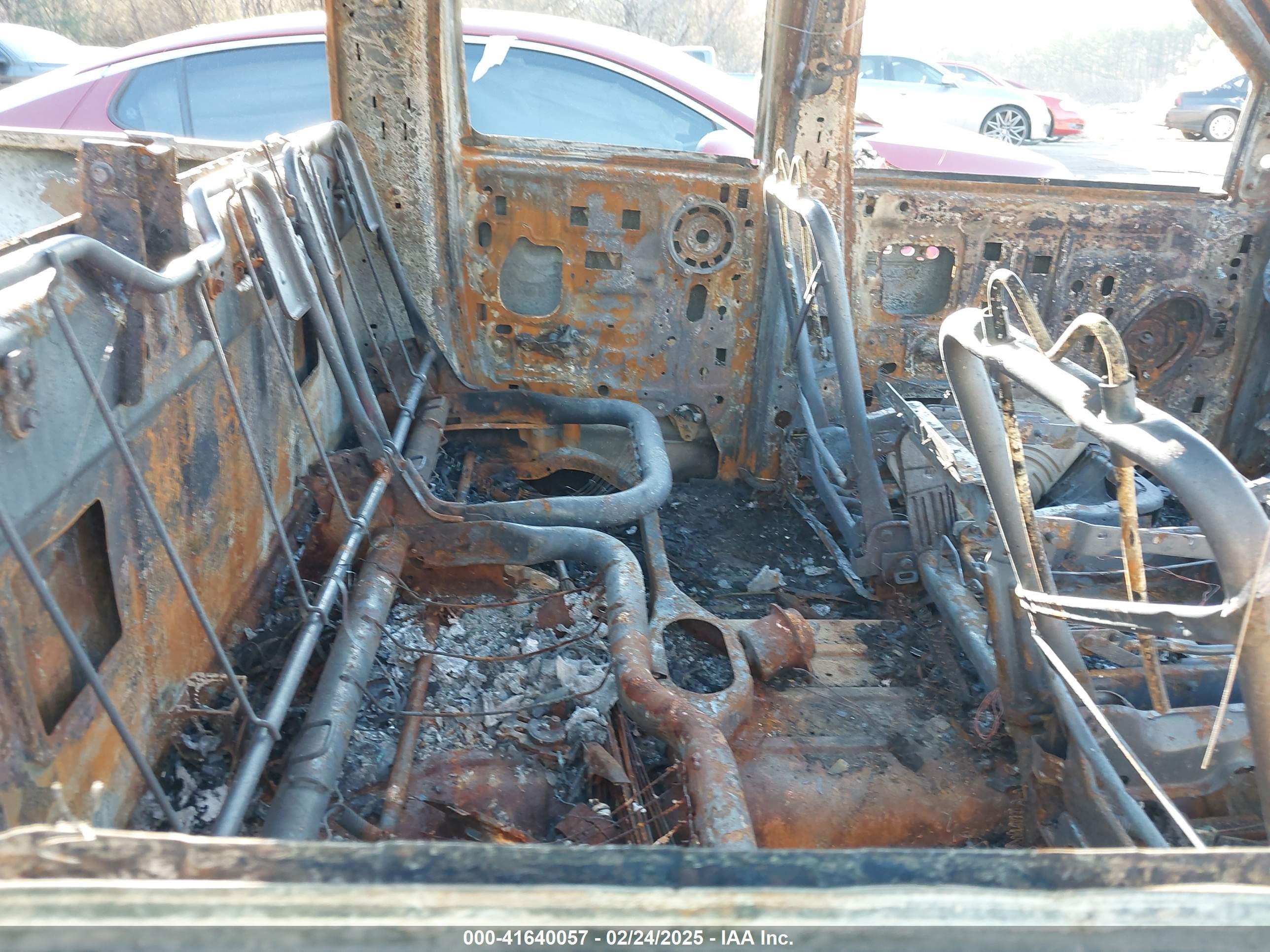 DODGE RAM image 8