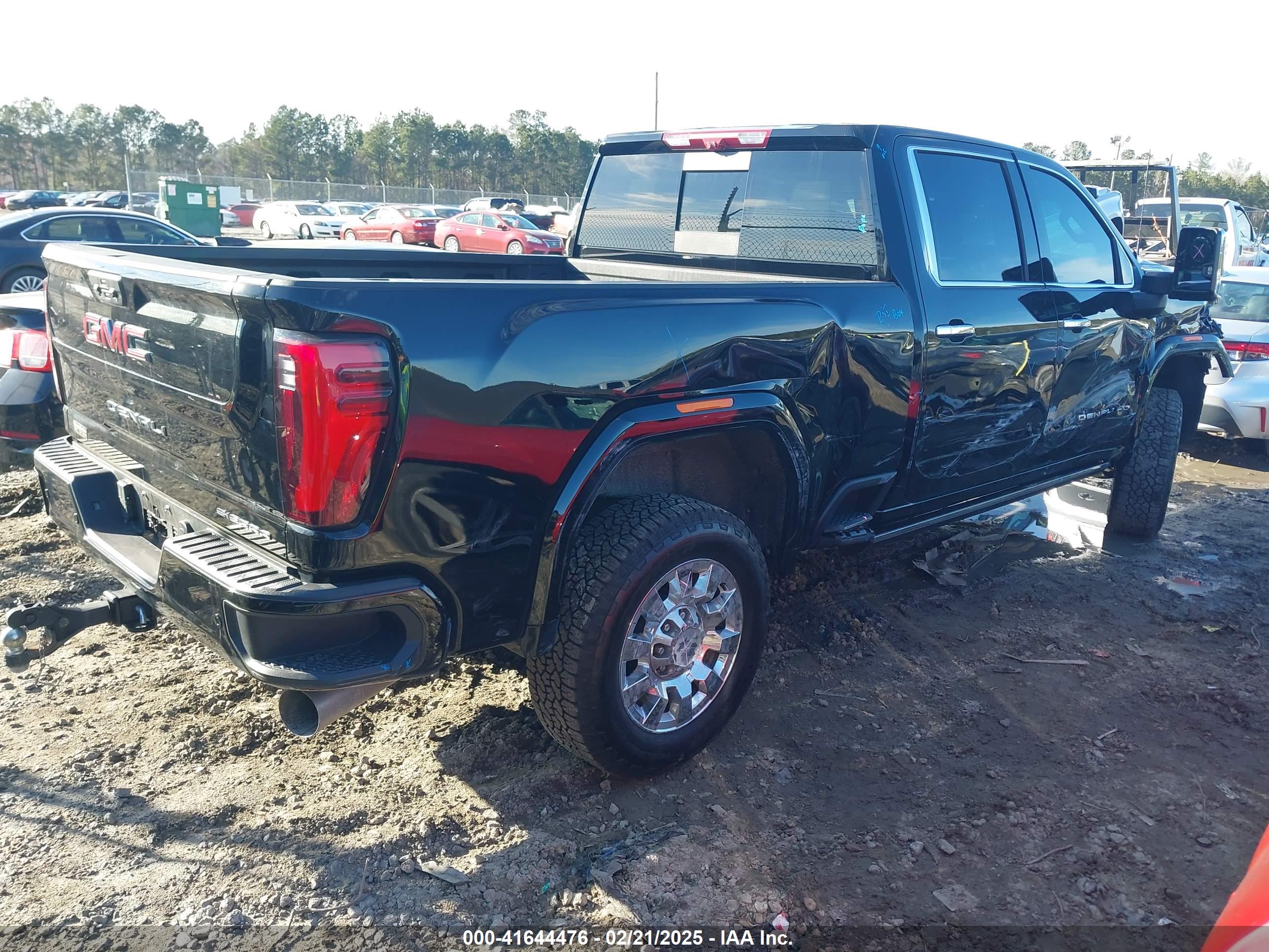 GMC SIERRA image 4
