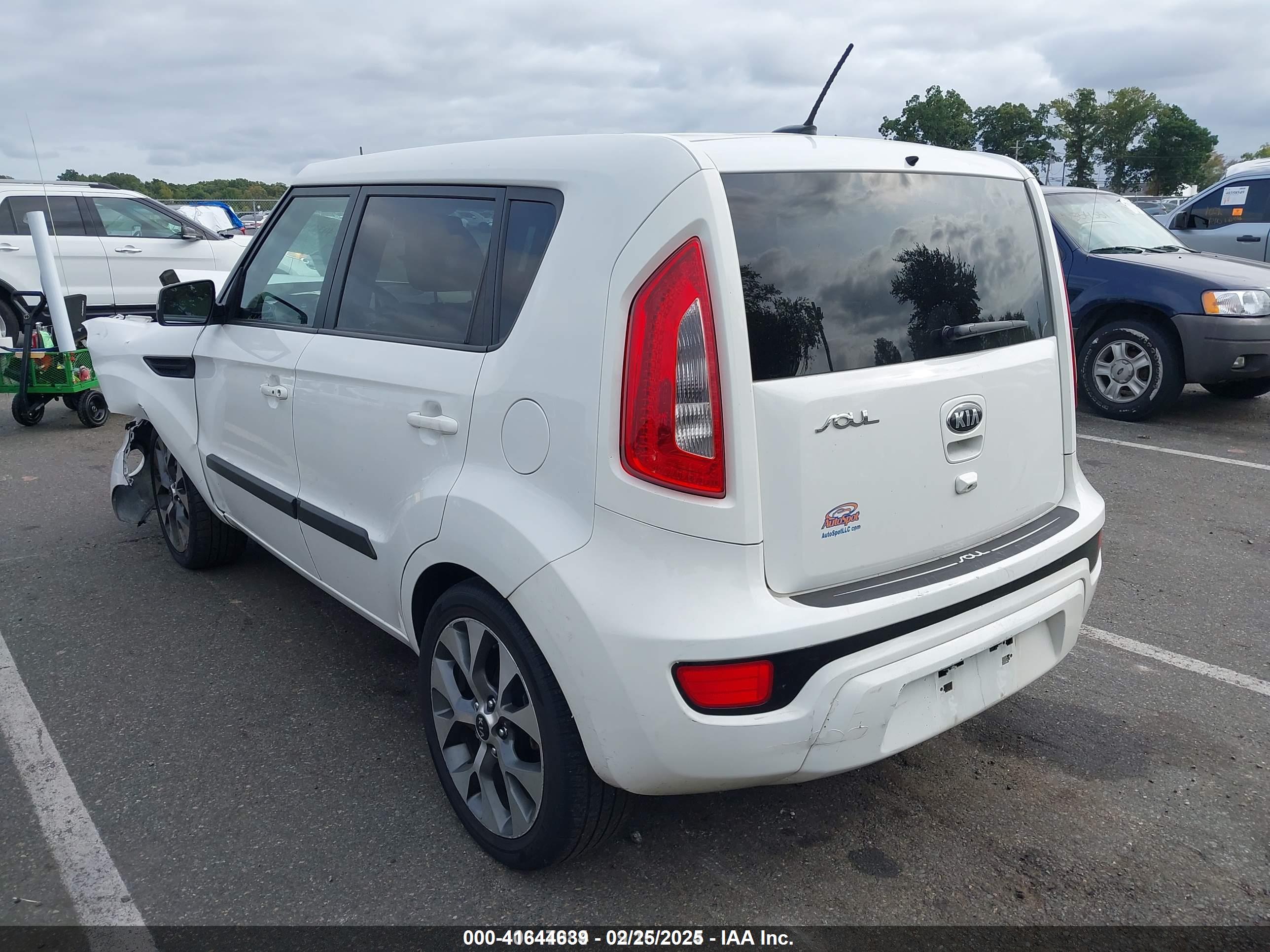 KIA SOUL image 3