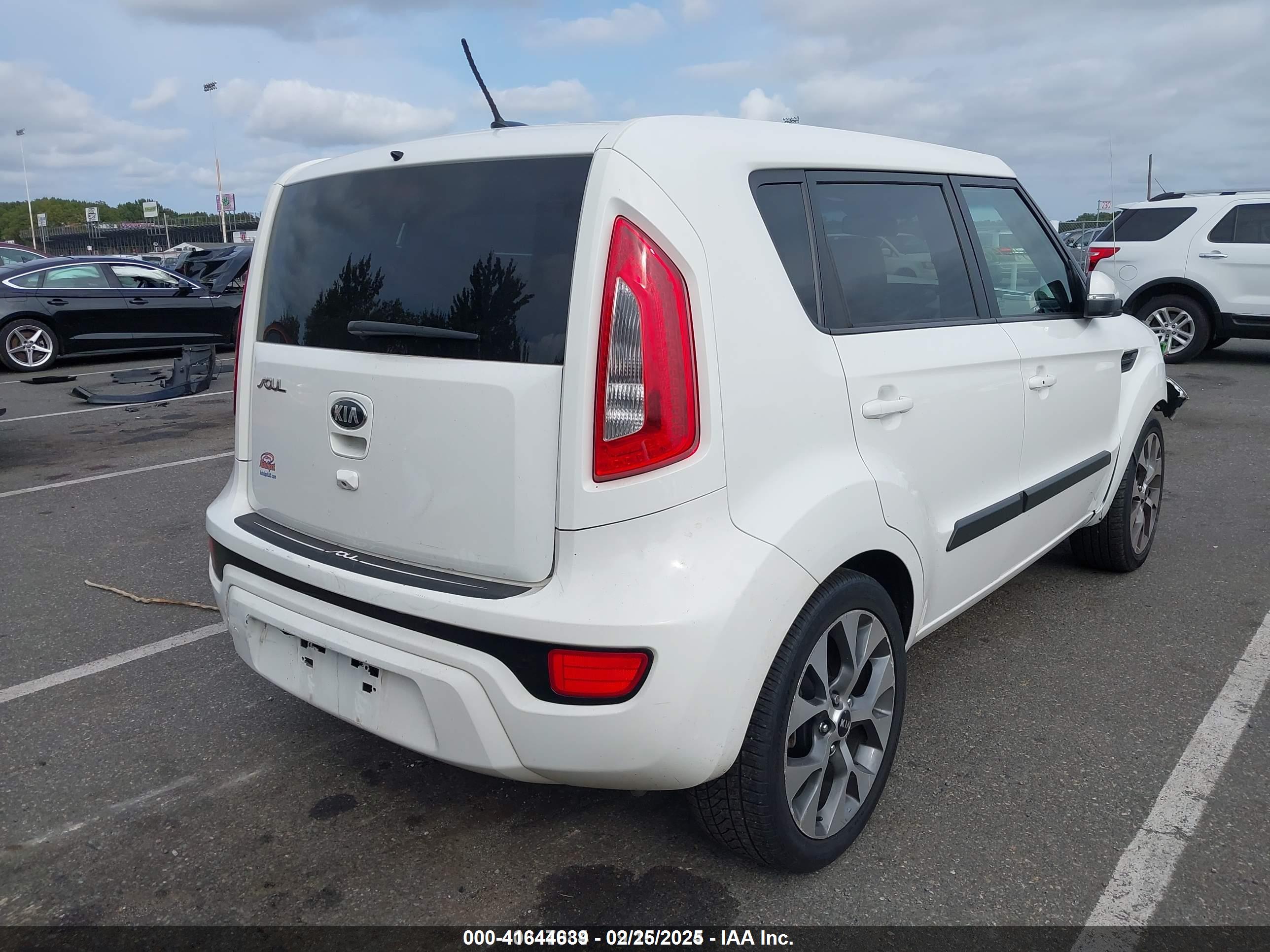 KIA SOUL image 4