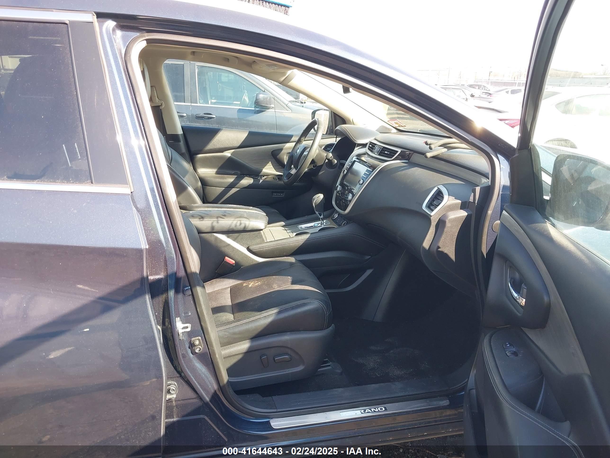NISSAN MURANO image 5