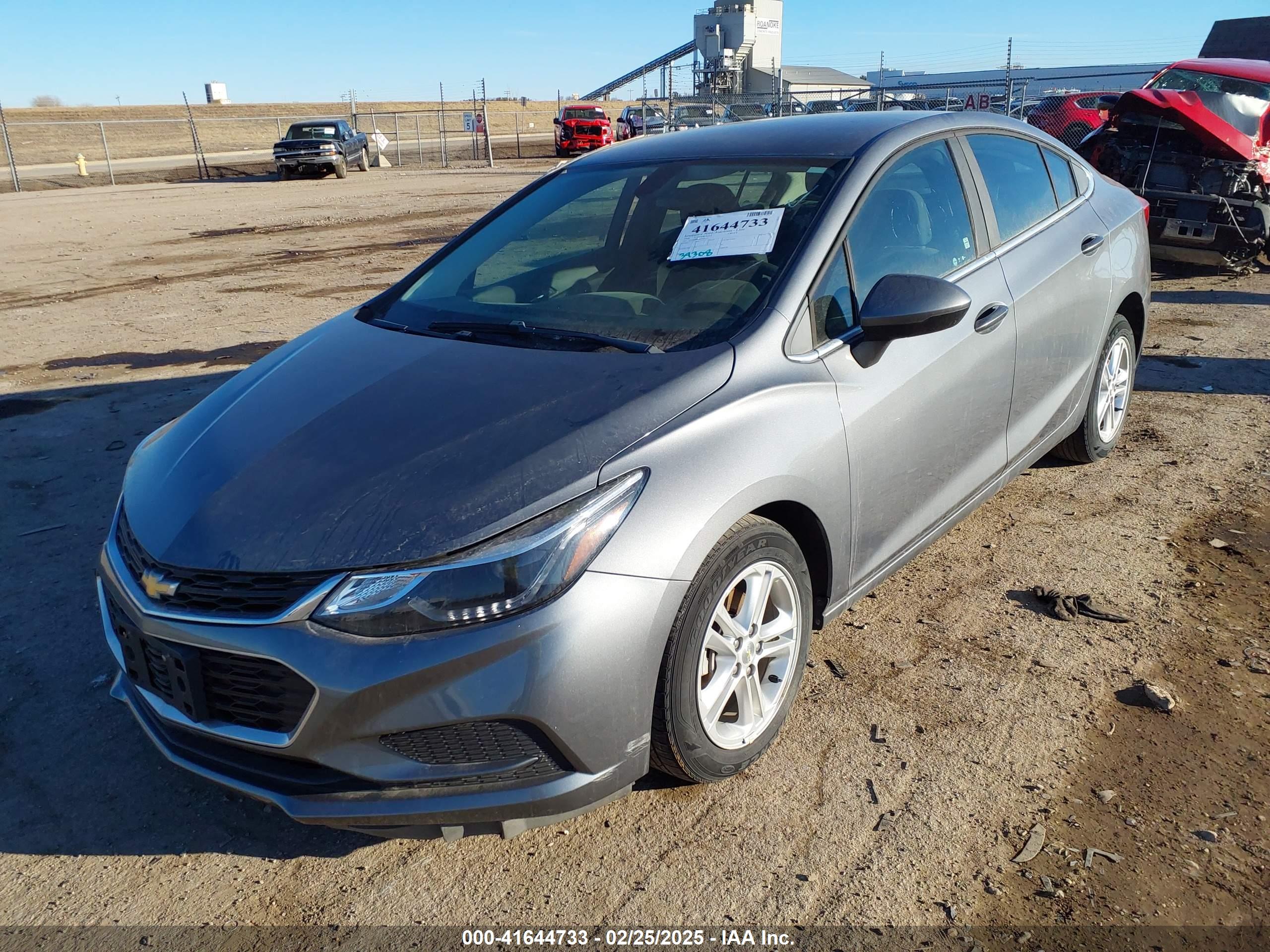 CHEVROLET CRUZE image 2