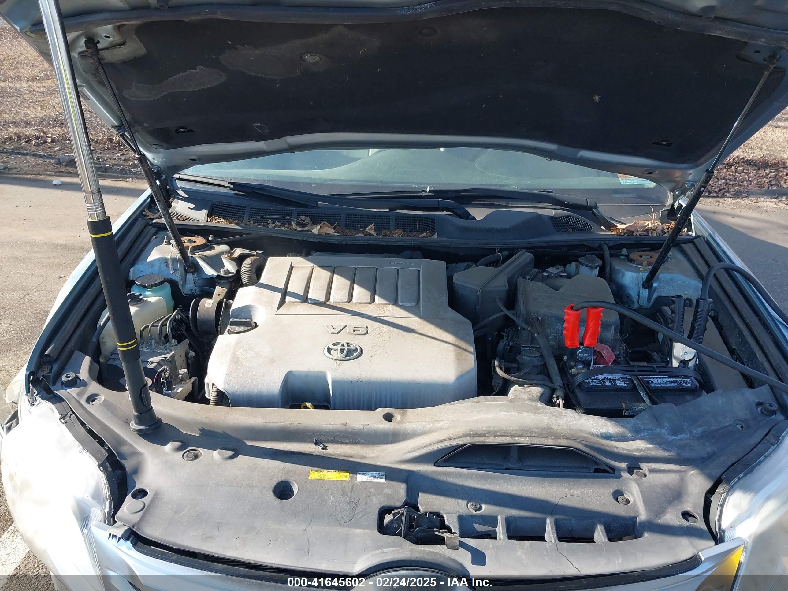 TOYOTA AVALON image 10