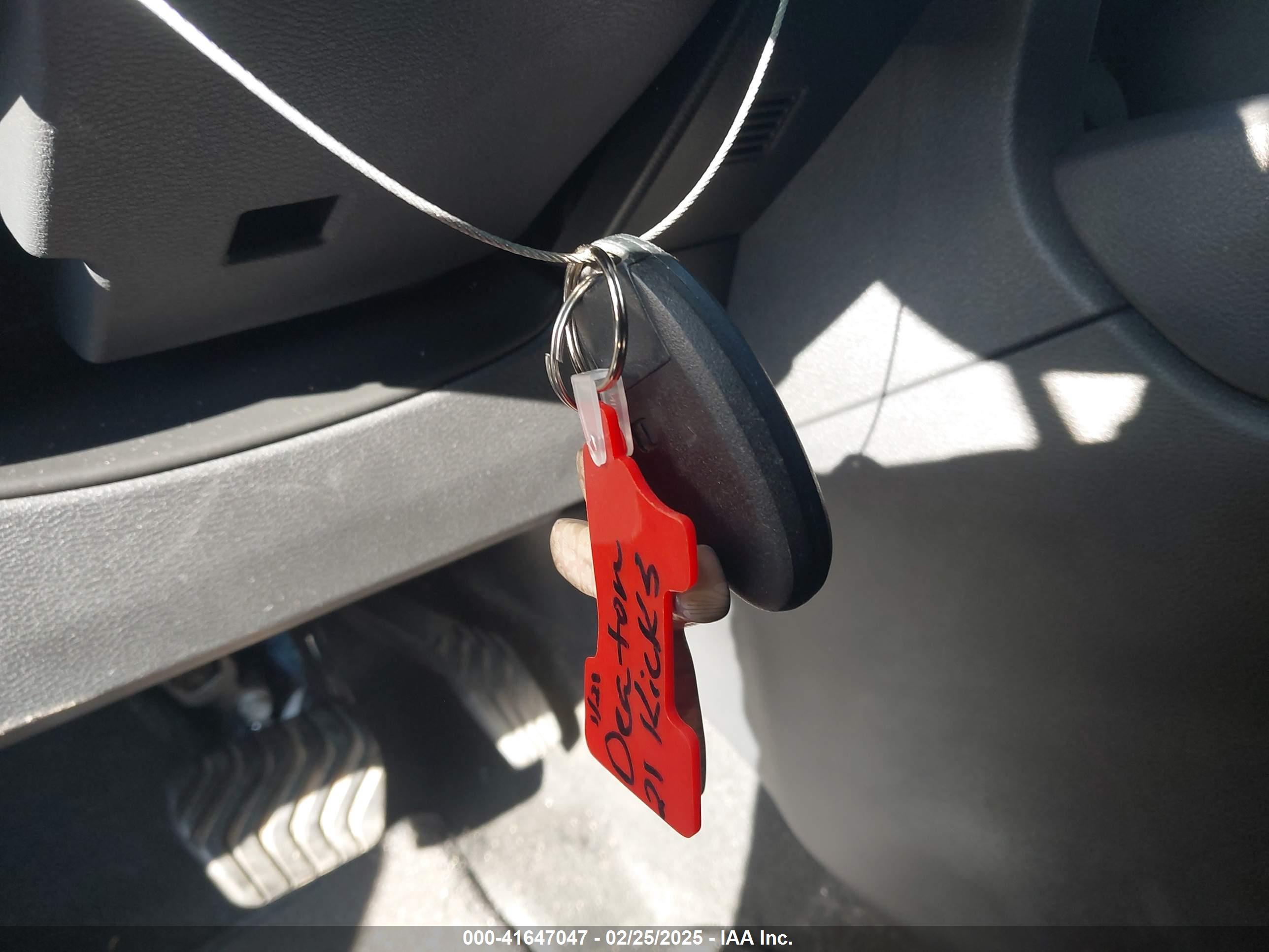 NISSAN KICKS image 11