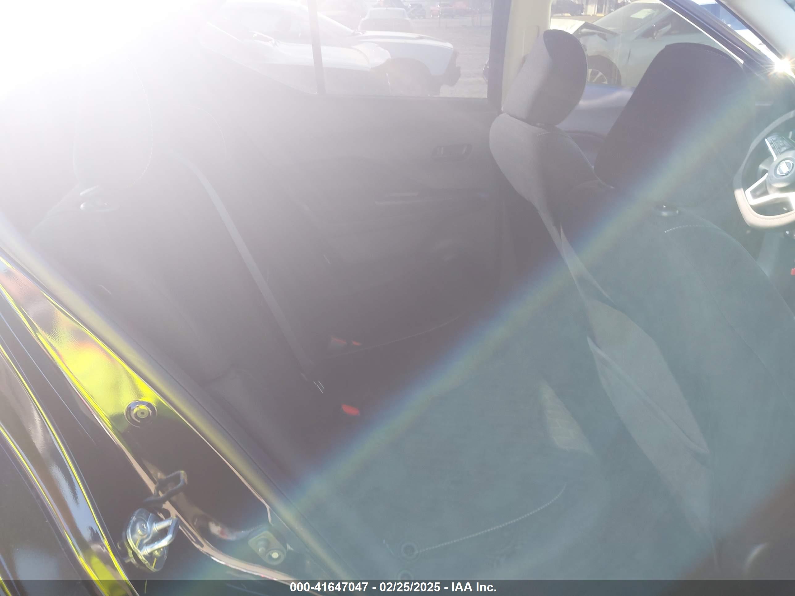 NISSAN KICKS image 8