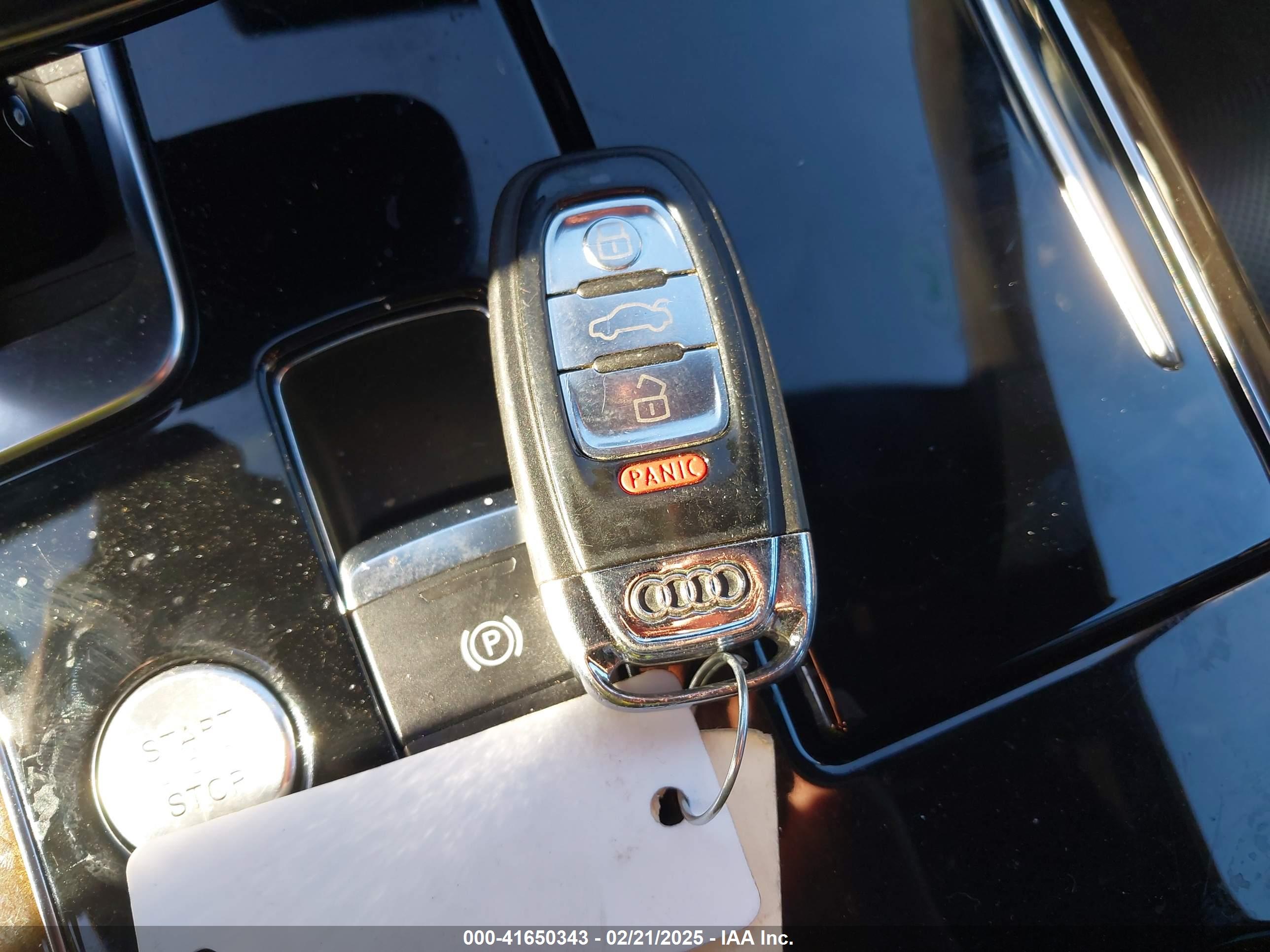 AUDI A8 image 11