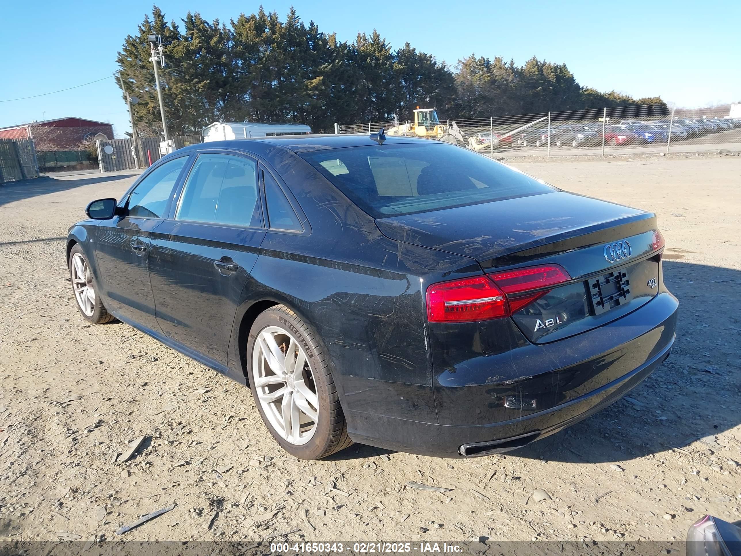 AUDI A8 image 3