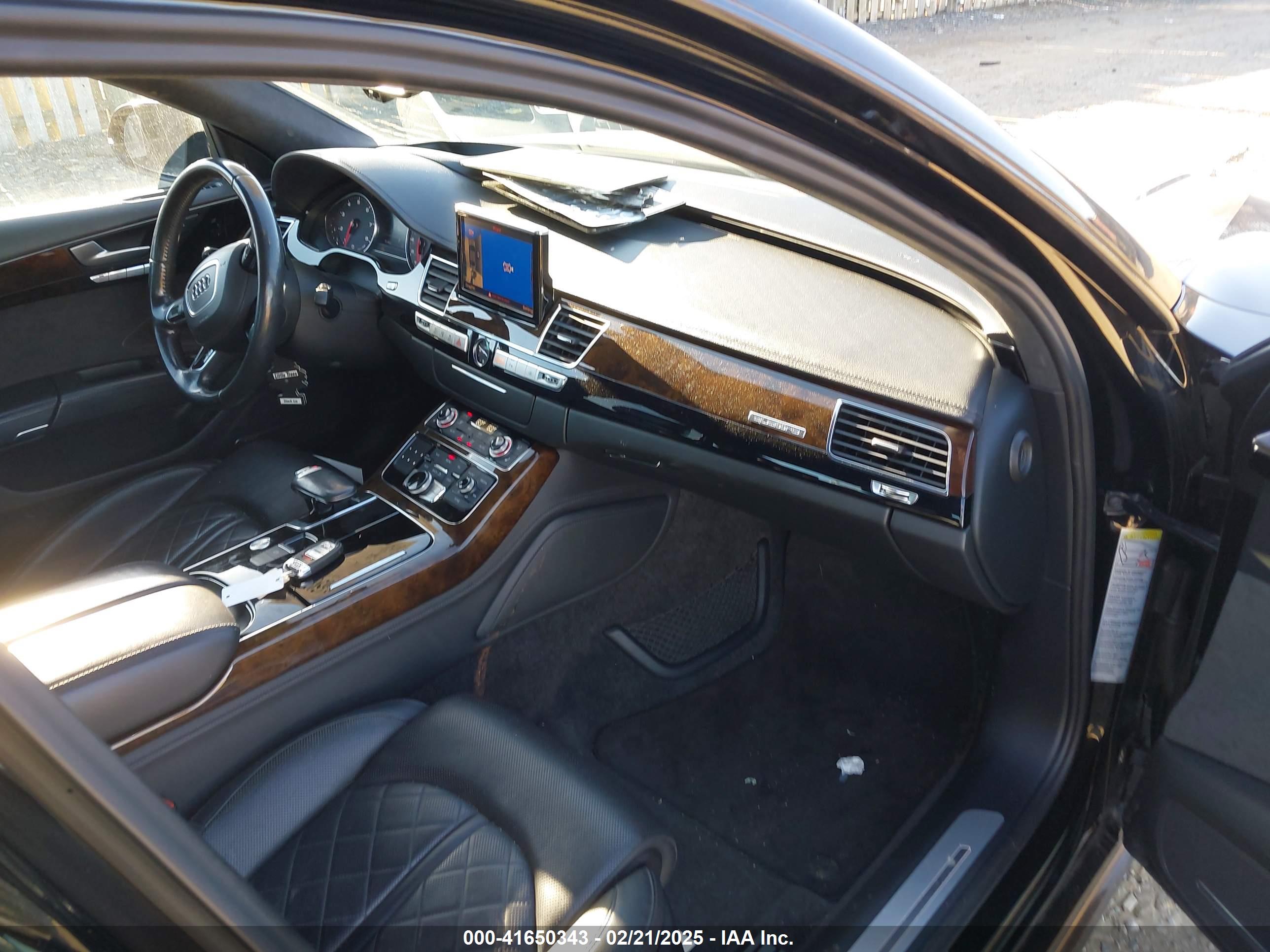 AUDI A8 image 5