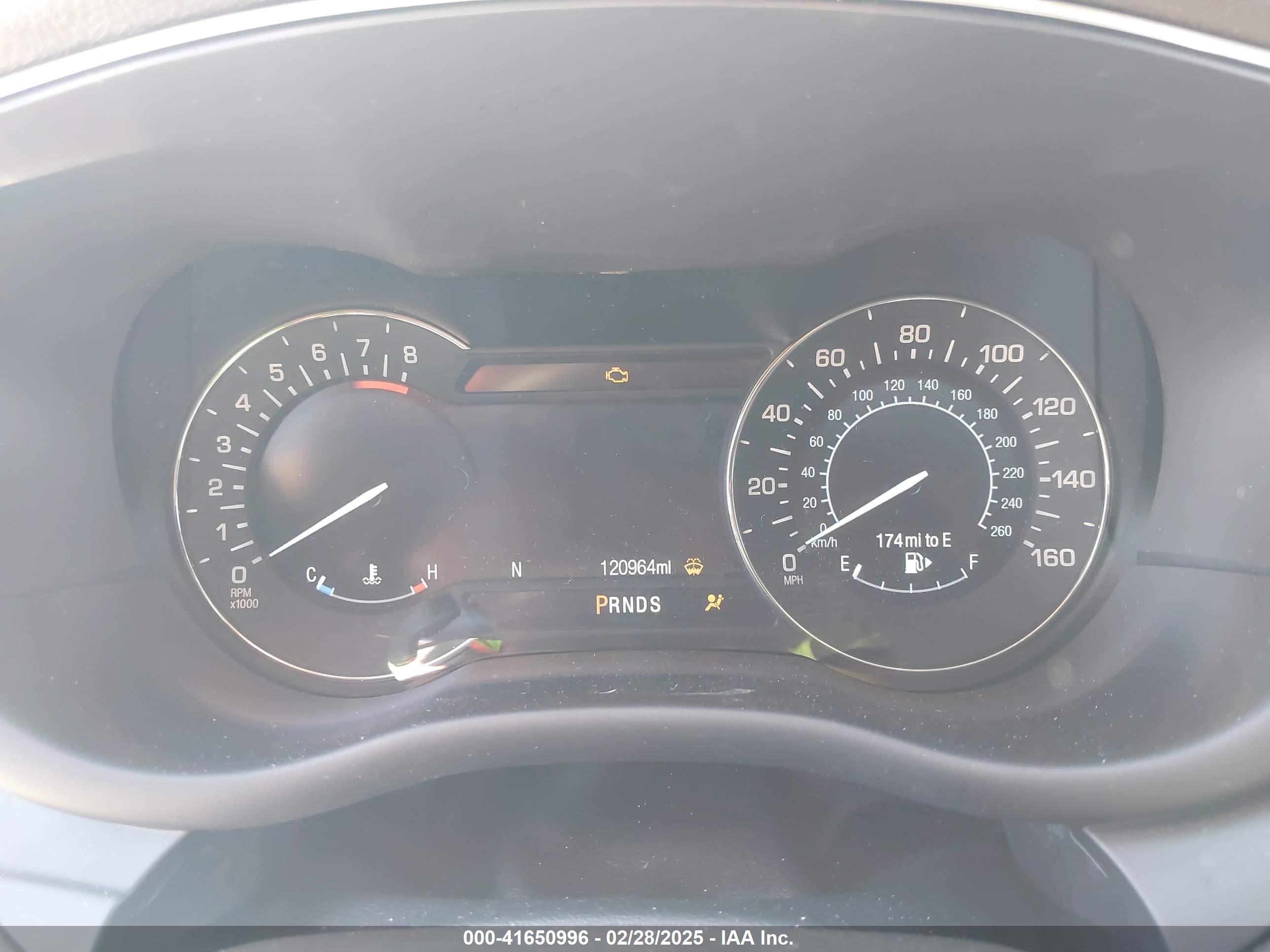 LINCOLN MKC image 7