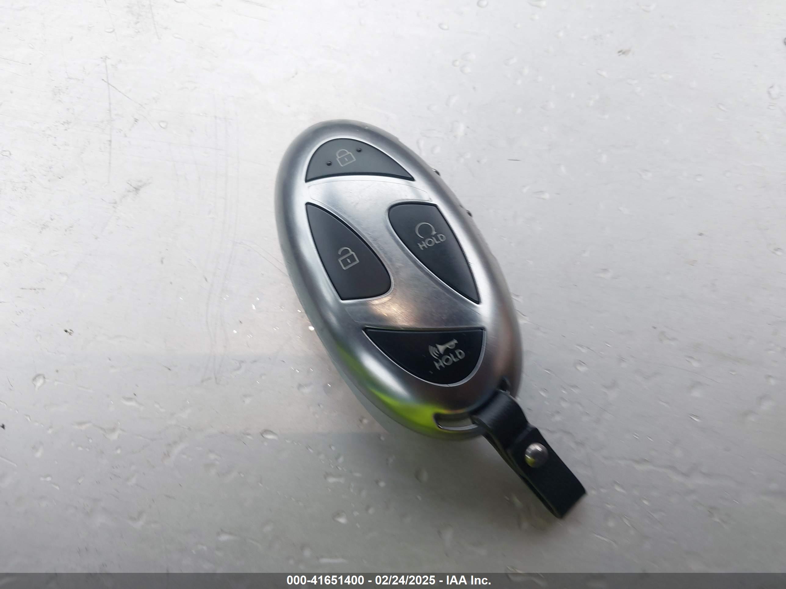 HYUNDAI SANTA image 11