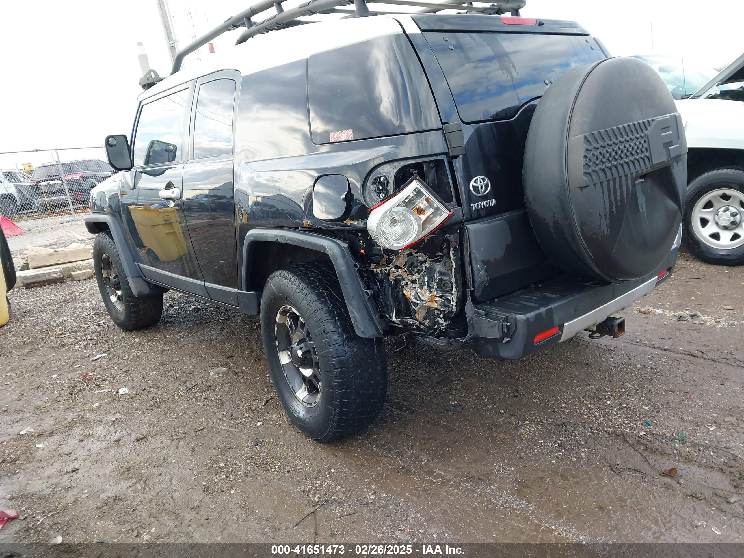 TOYOTA FJ image 3