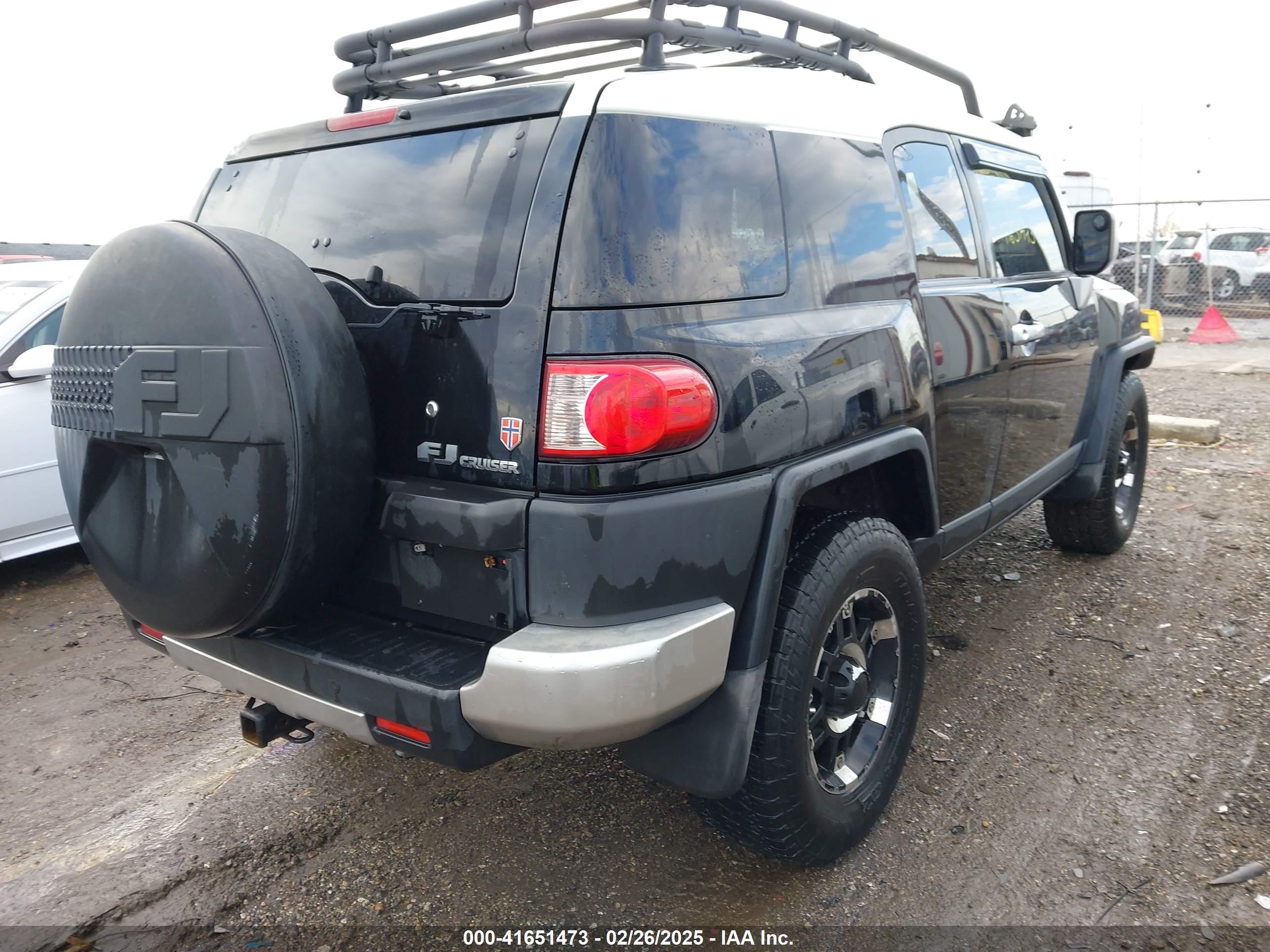 TOYOTA FJ image 4