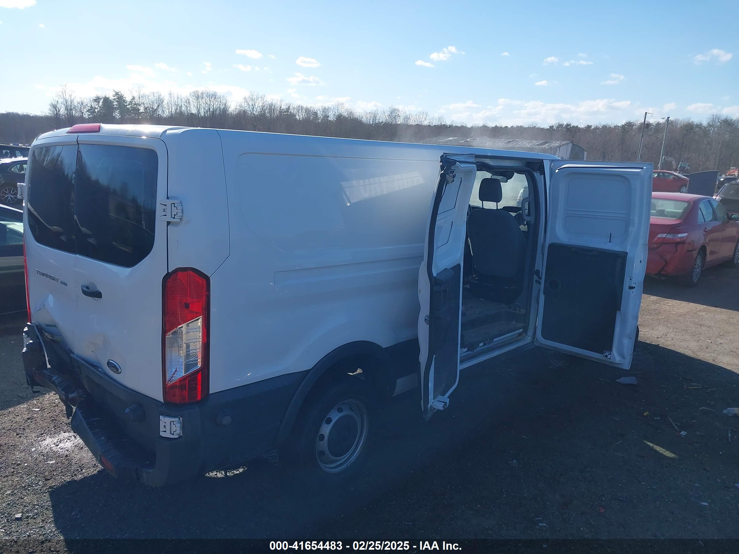 FORD TRANSIT-350 image 4