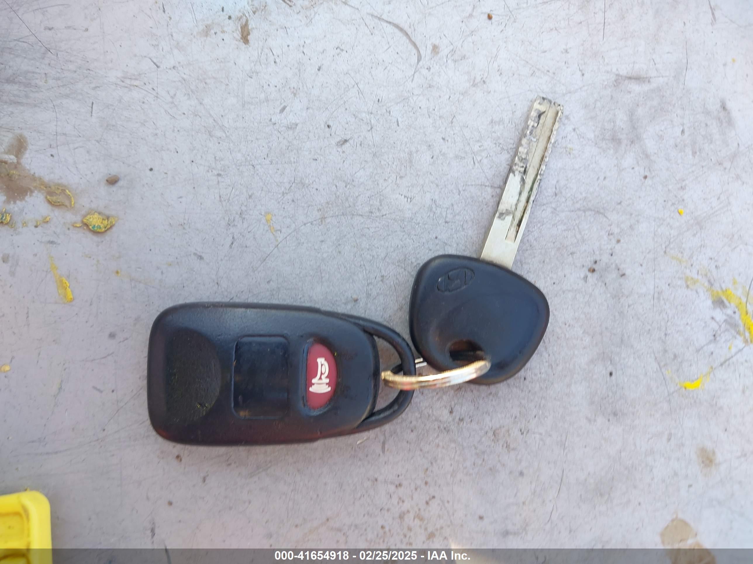 HYUNDAI ACCENT image 11
