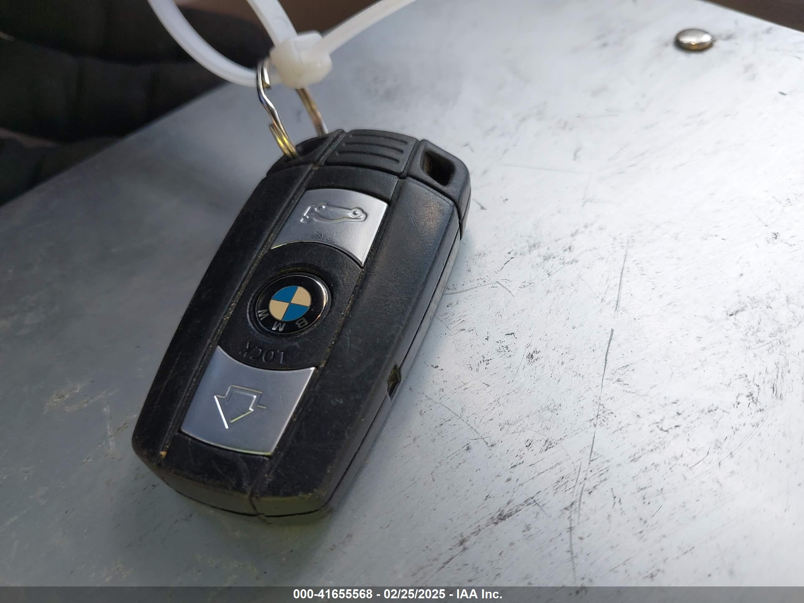 BMW 328I image 11
