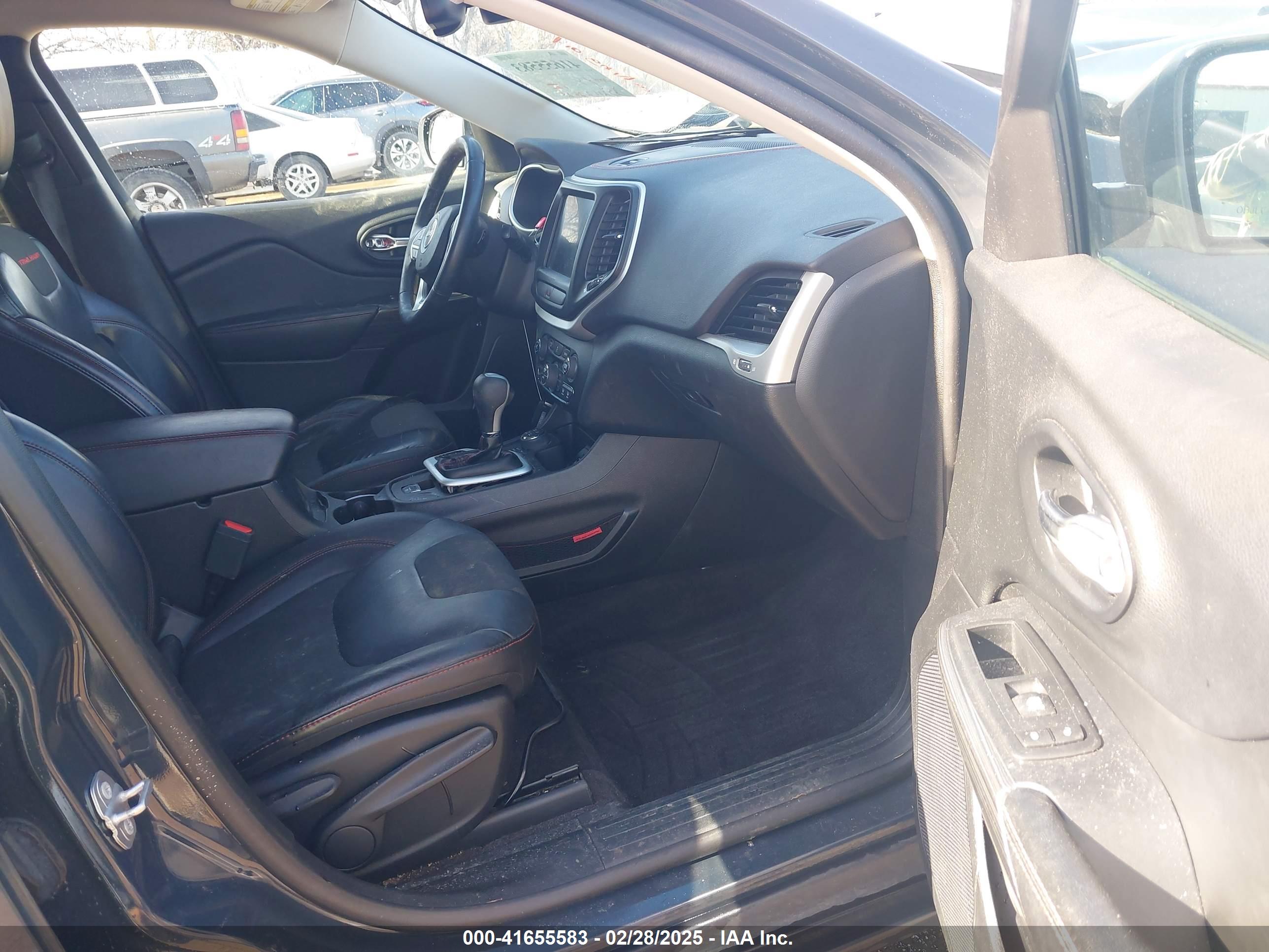 JEEP CHEROKEE image 5