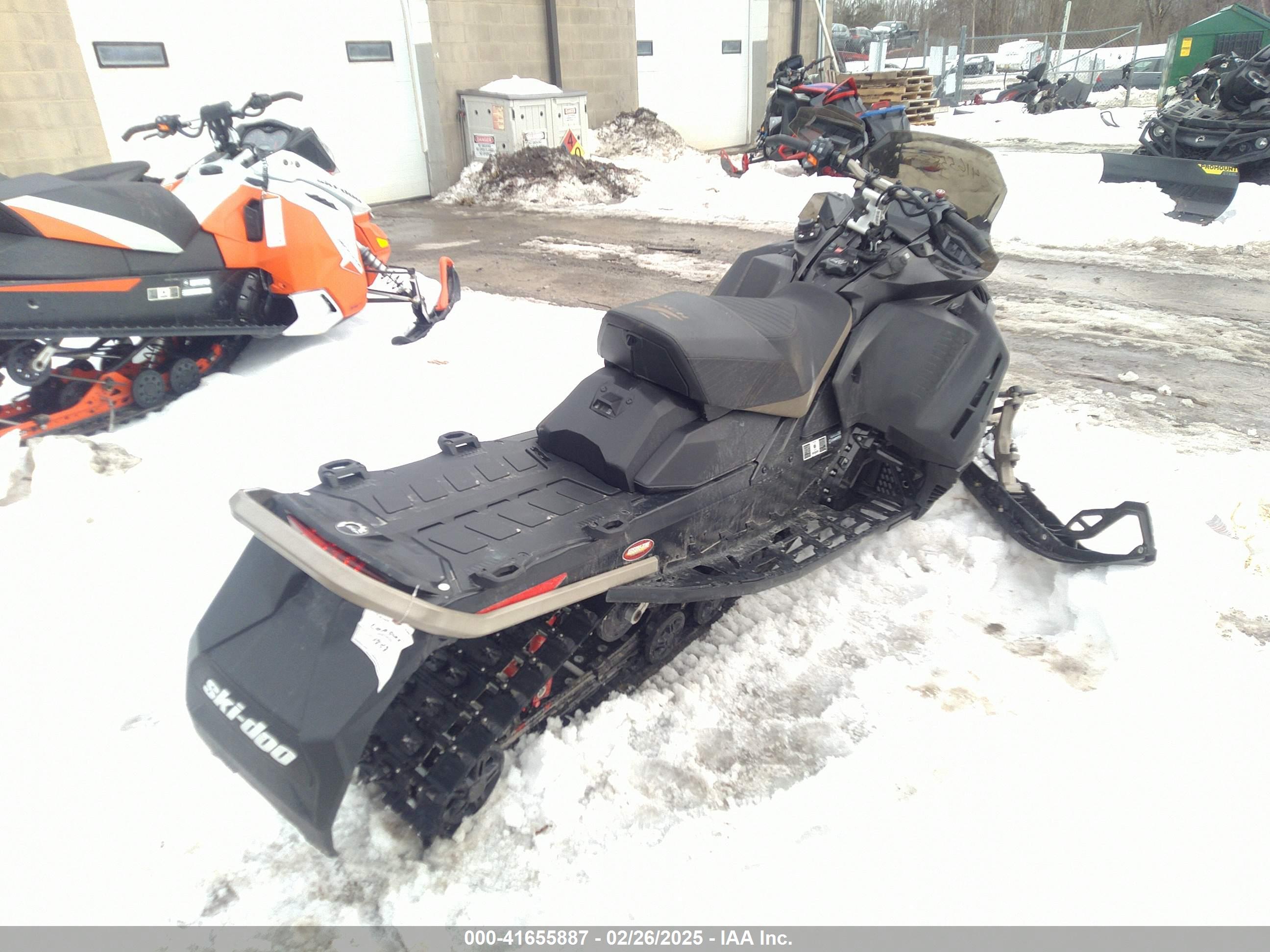 SKI-DOO MACH image 4