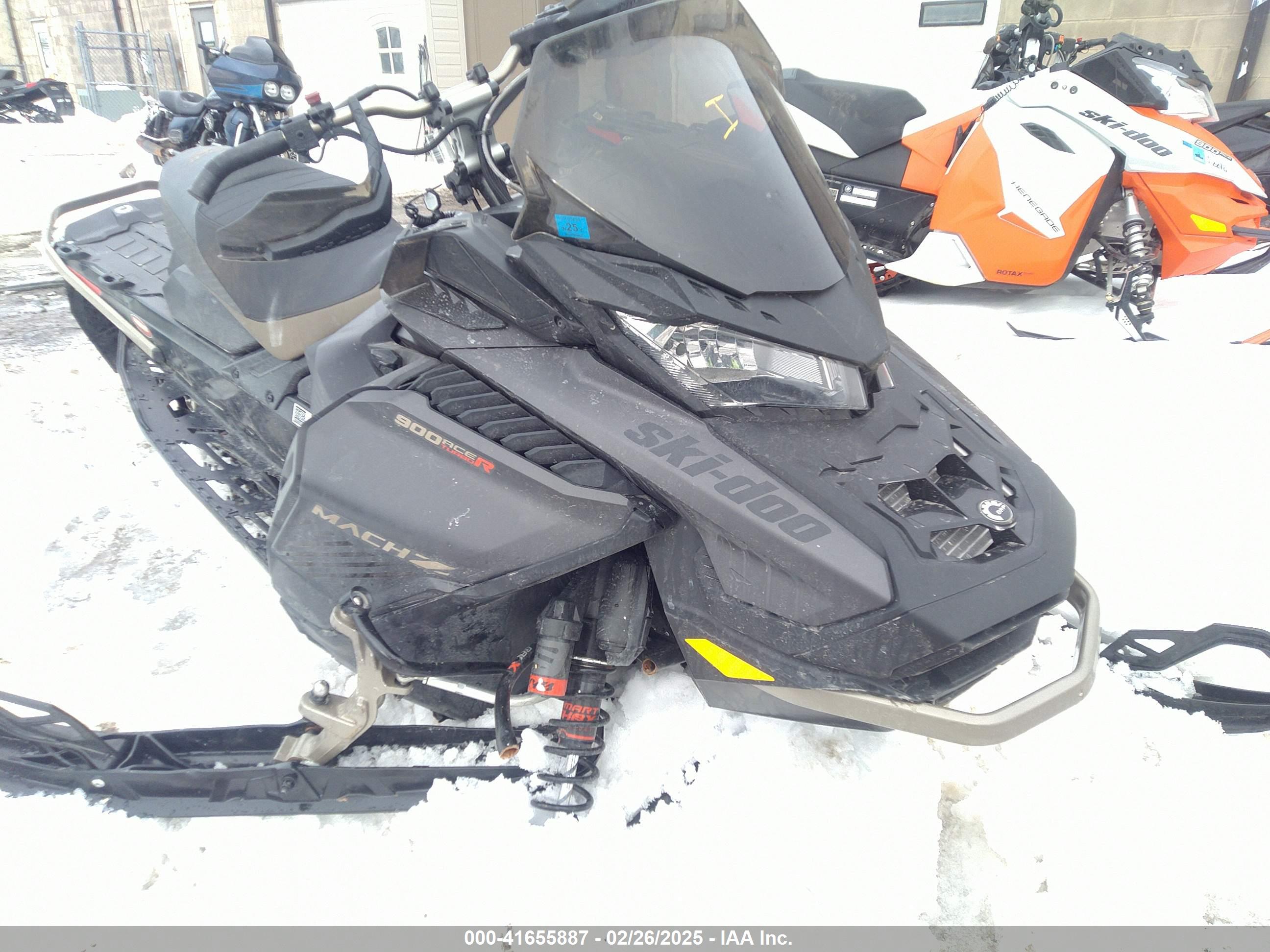 SKI-DOO MACH image 6
