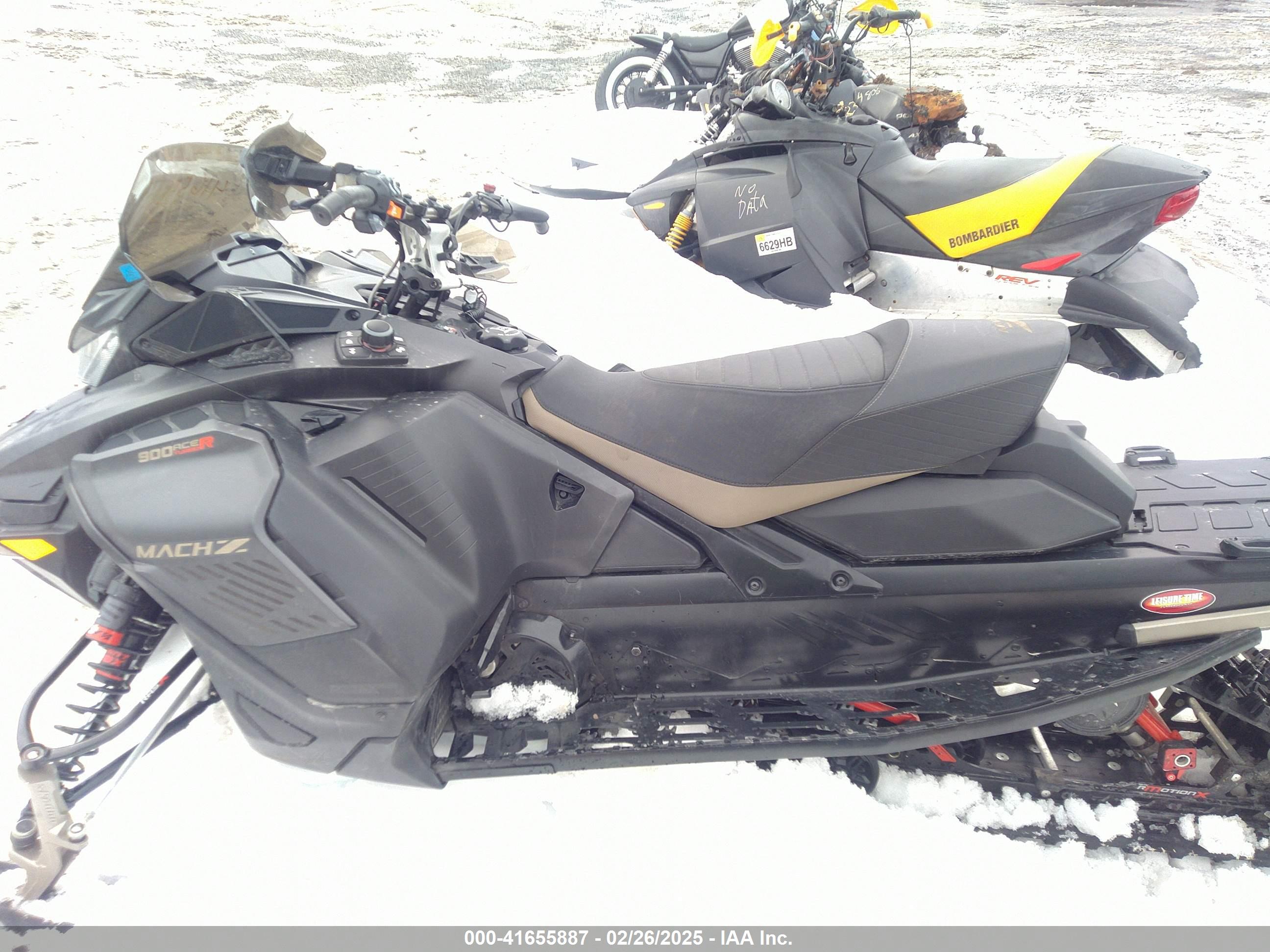SKI-DOO MACH image 8
