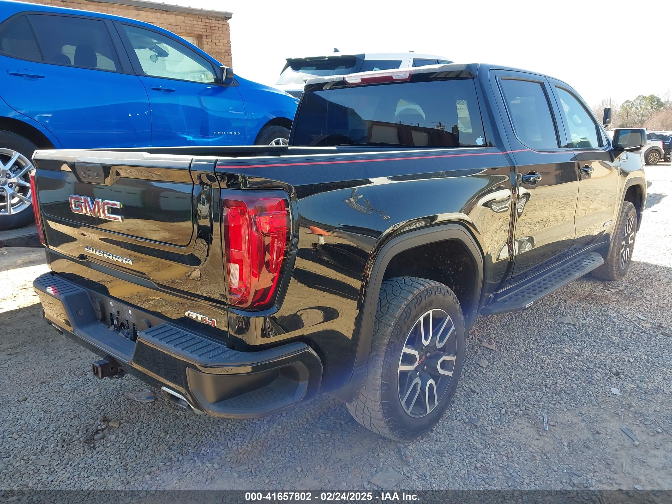 GMC SIERRA image 4