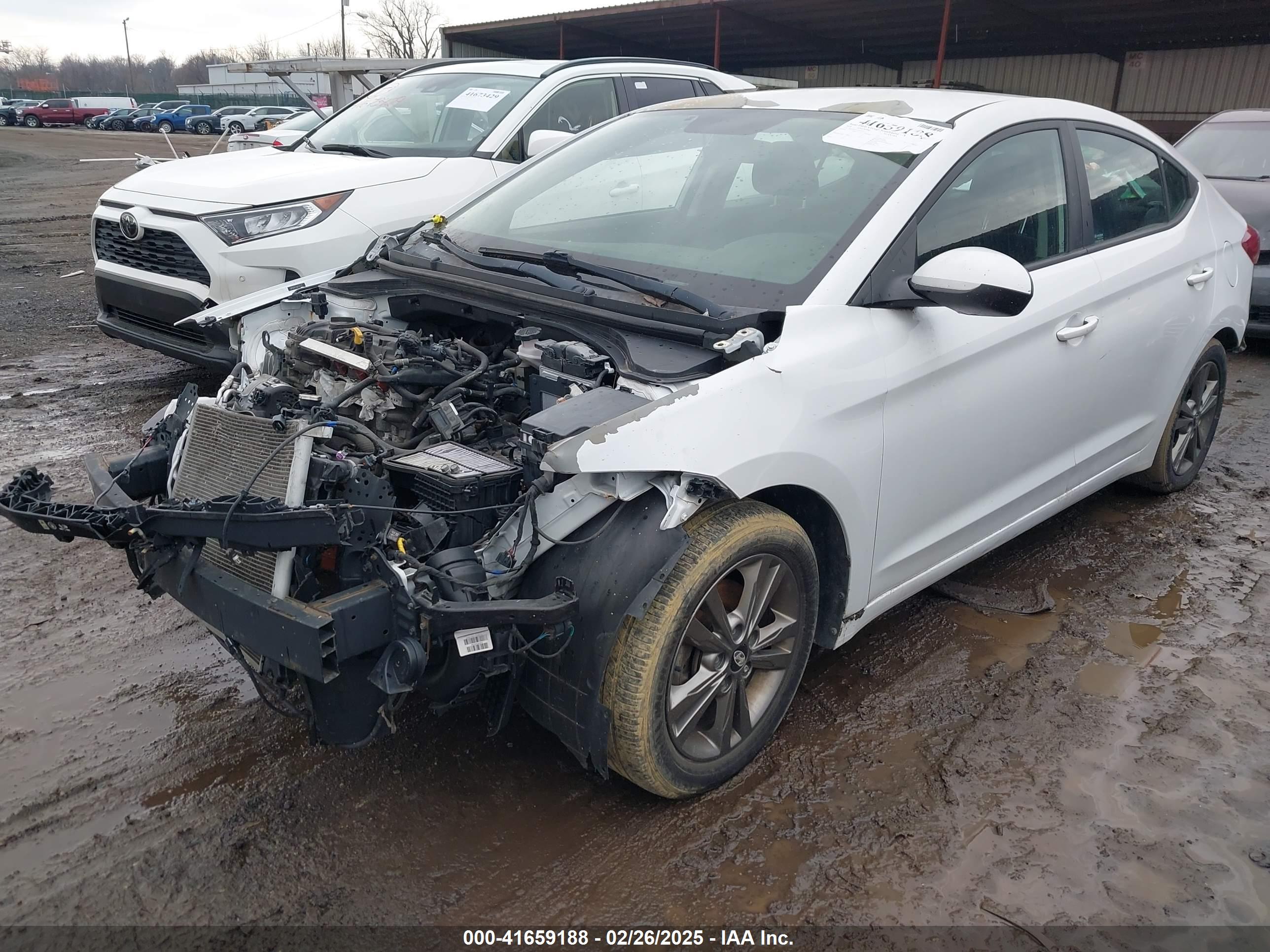 HYUNDAI ELANTRA image 2