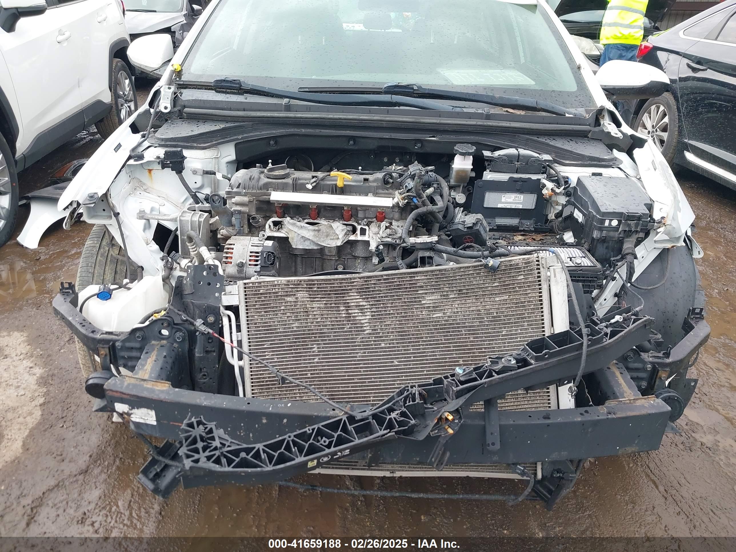 HYUNDAI ELANTRA image 6