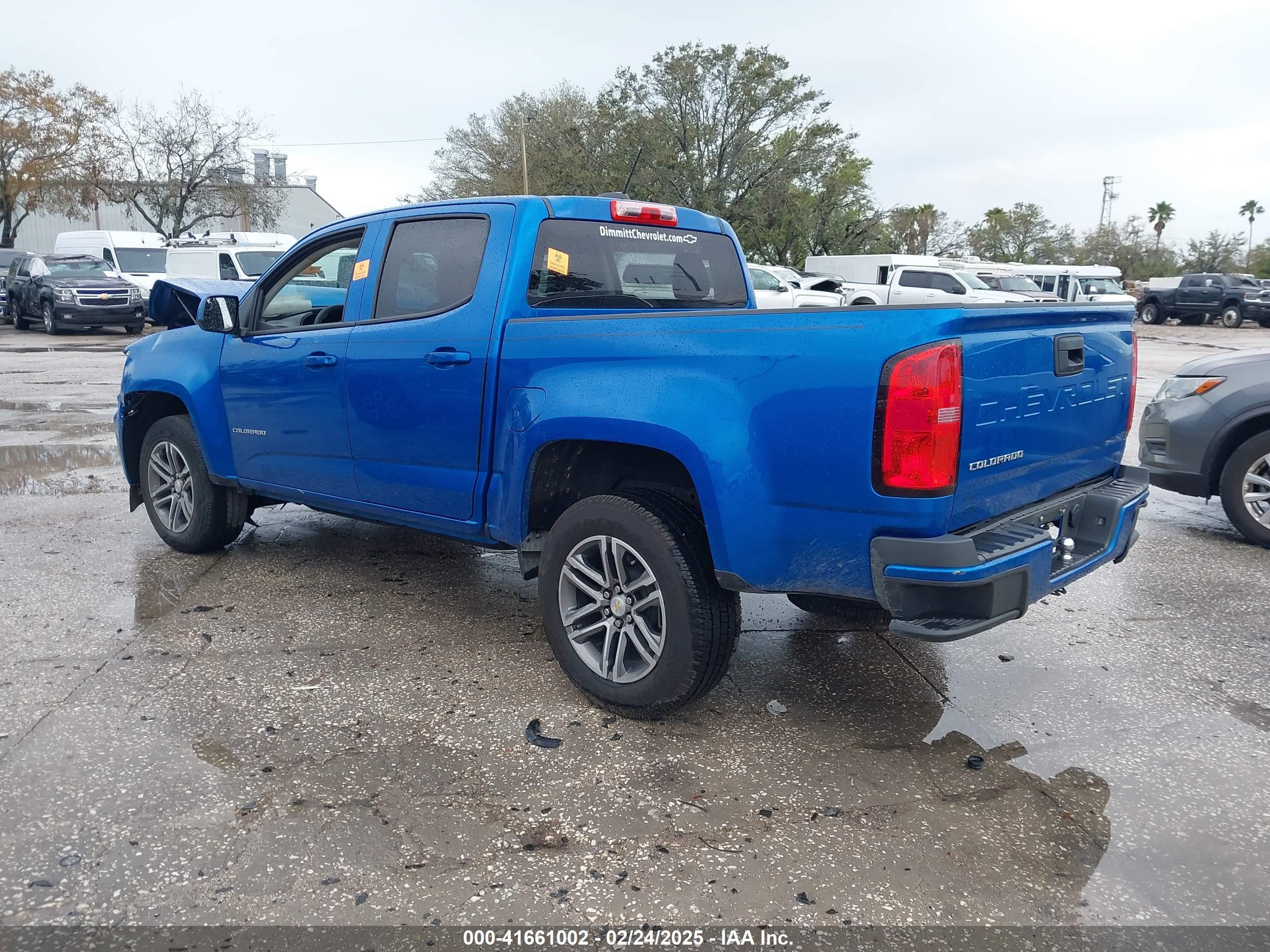 CHEVROLET COLORADO image 3