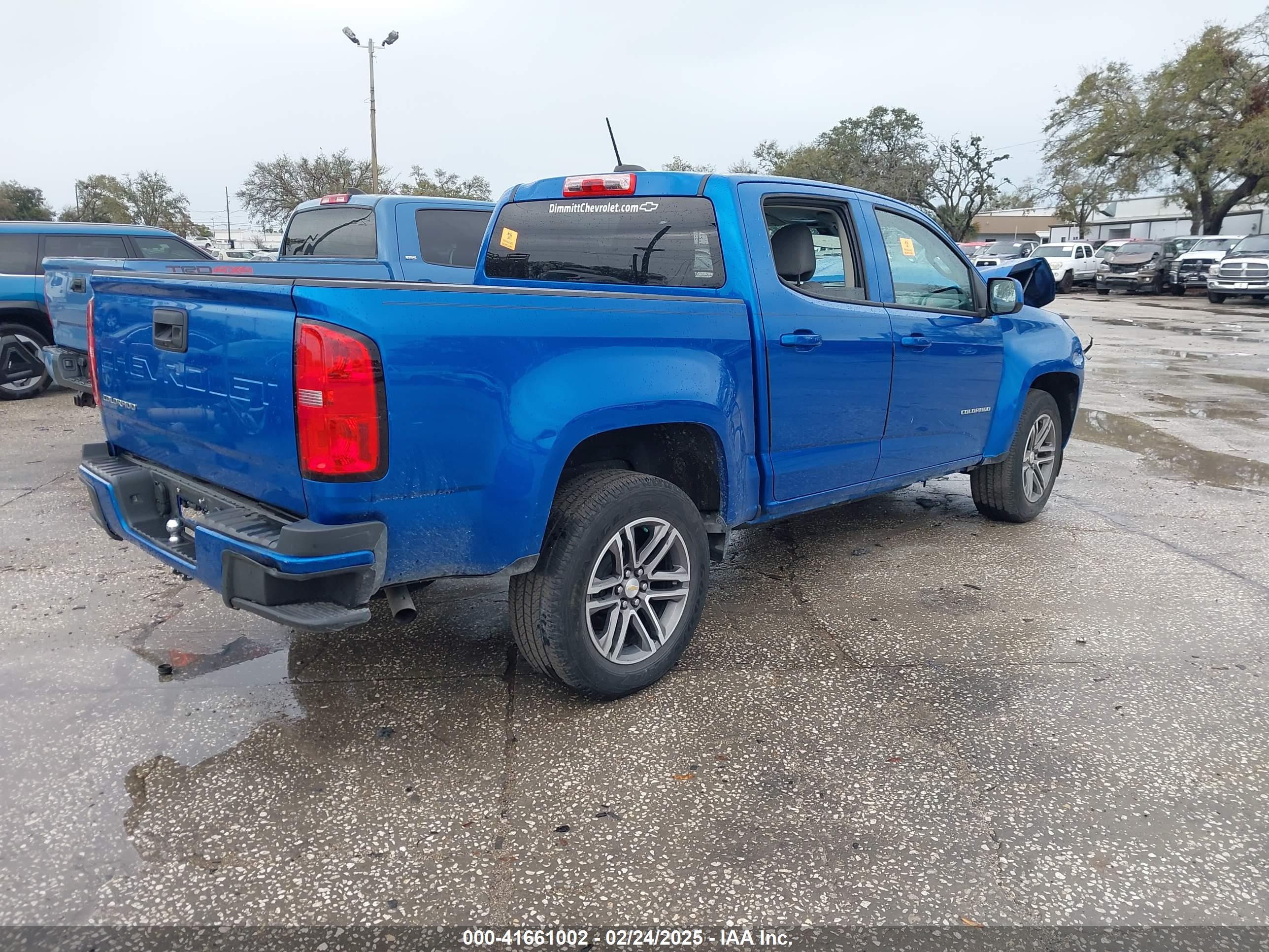 CHEVROLET COLORADO image 4