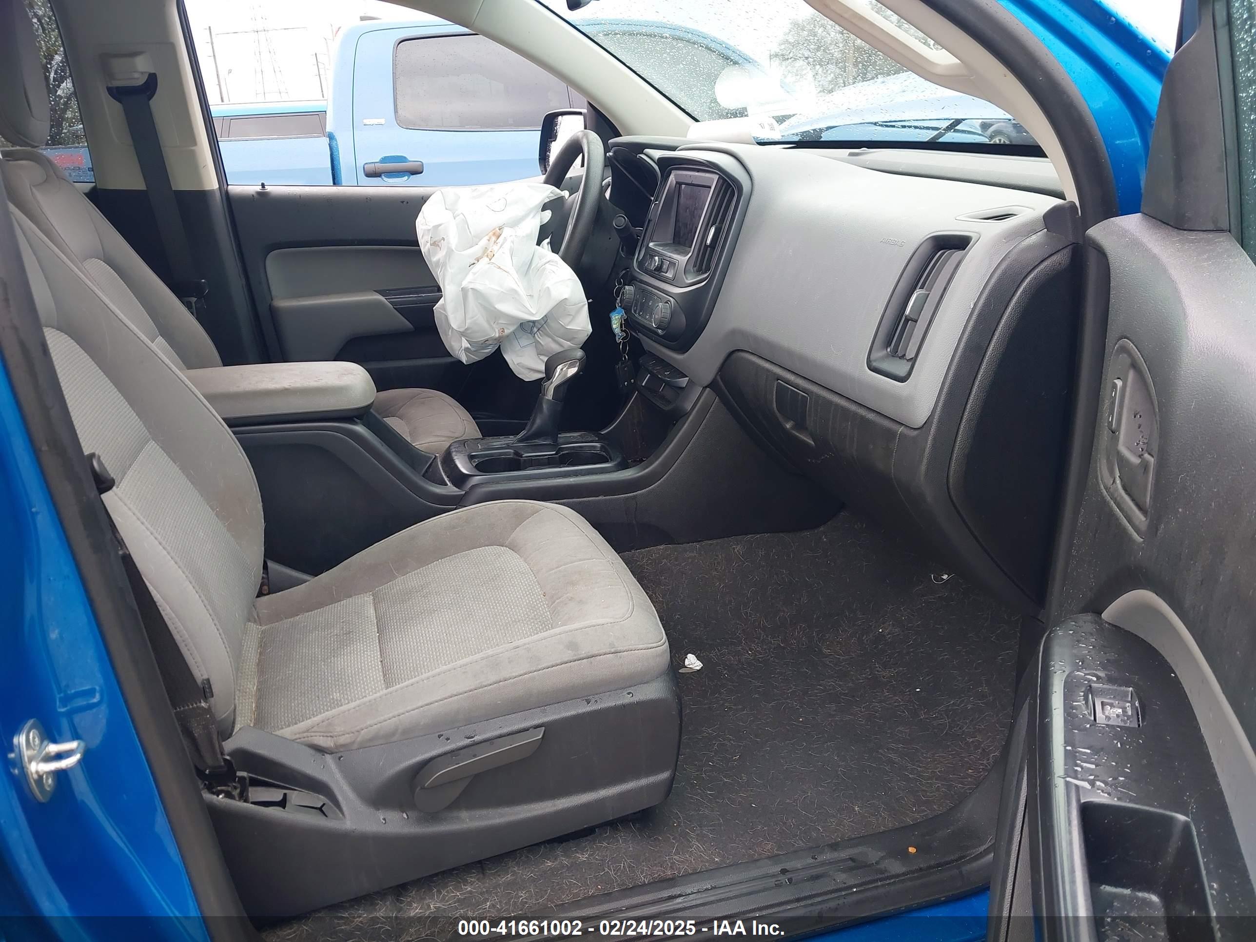 CHEVROLET COLORADO image 5