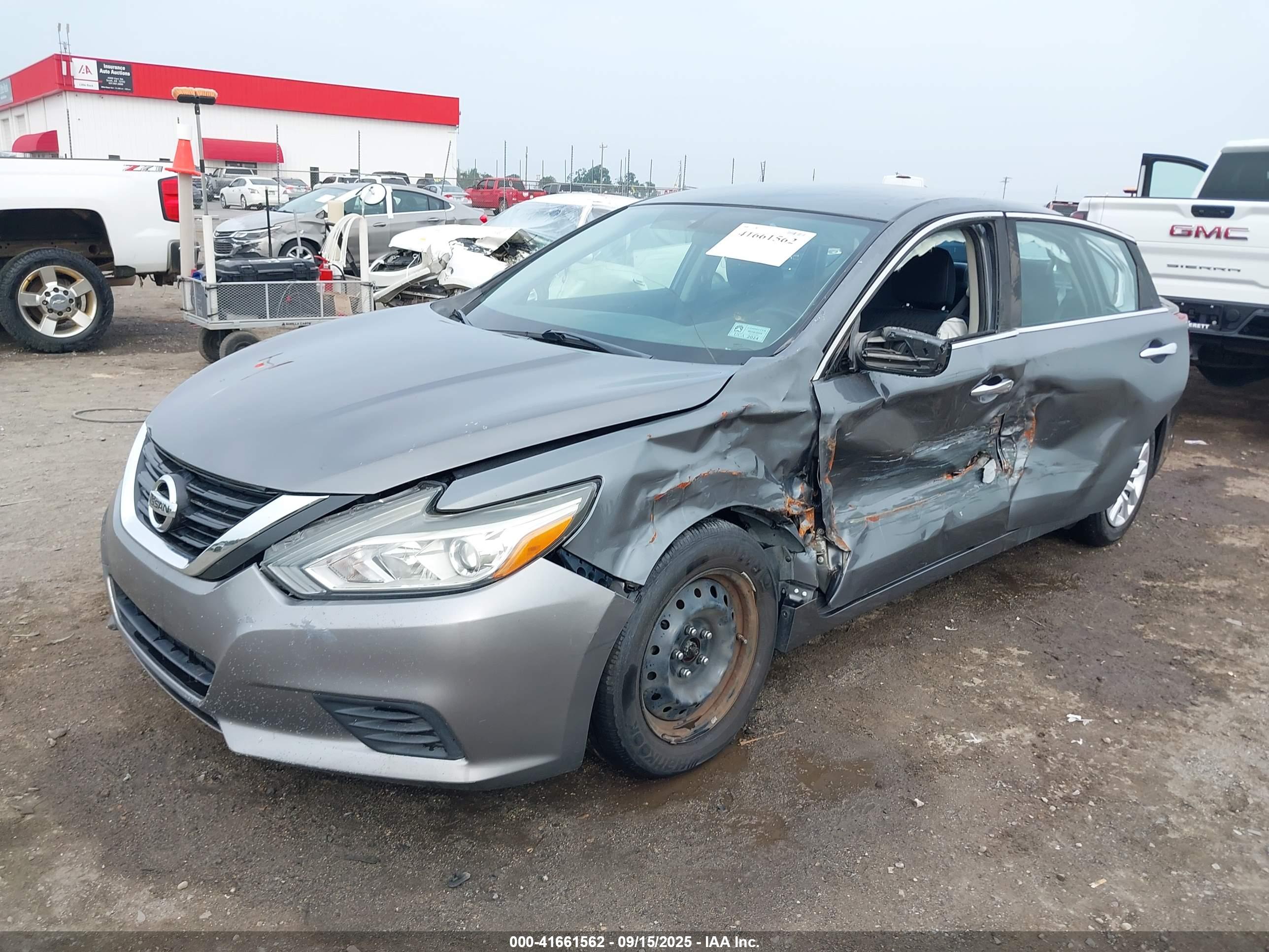 NISSAN ALTIMA image 2