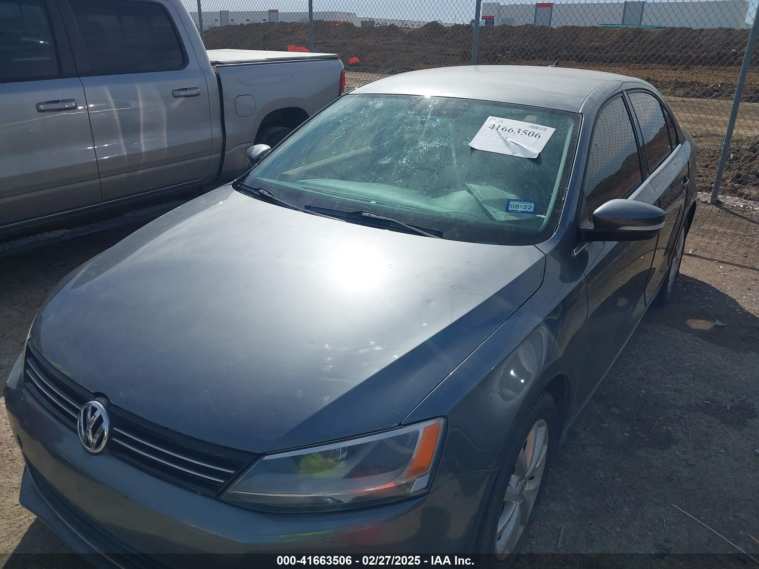 VOLKSWAGEN JETTA image 6