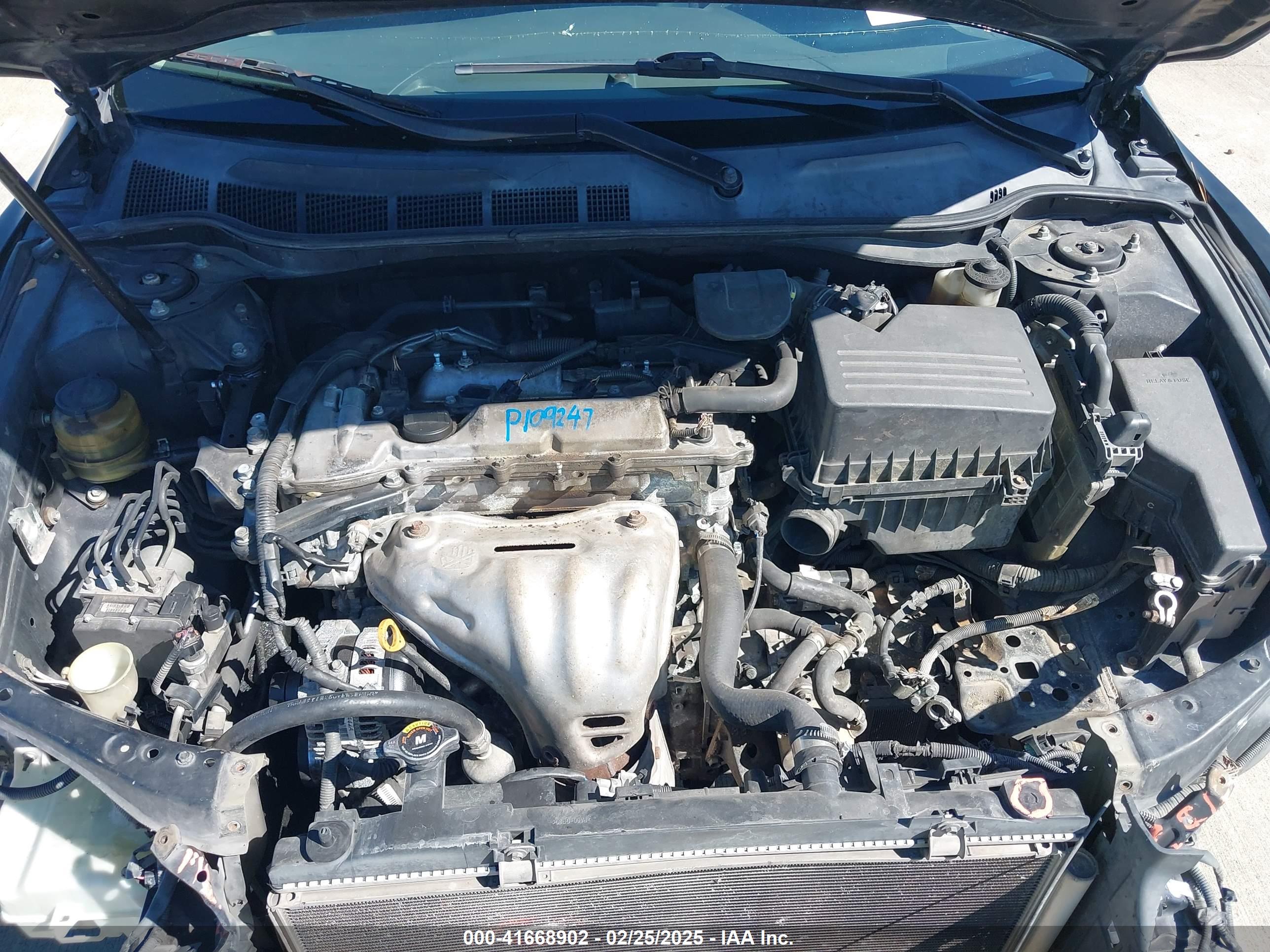 TOYOTA CAMRY image 10