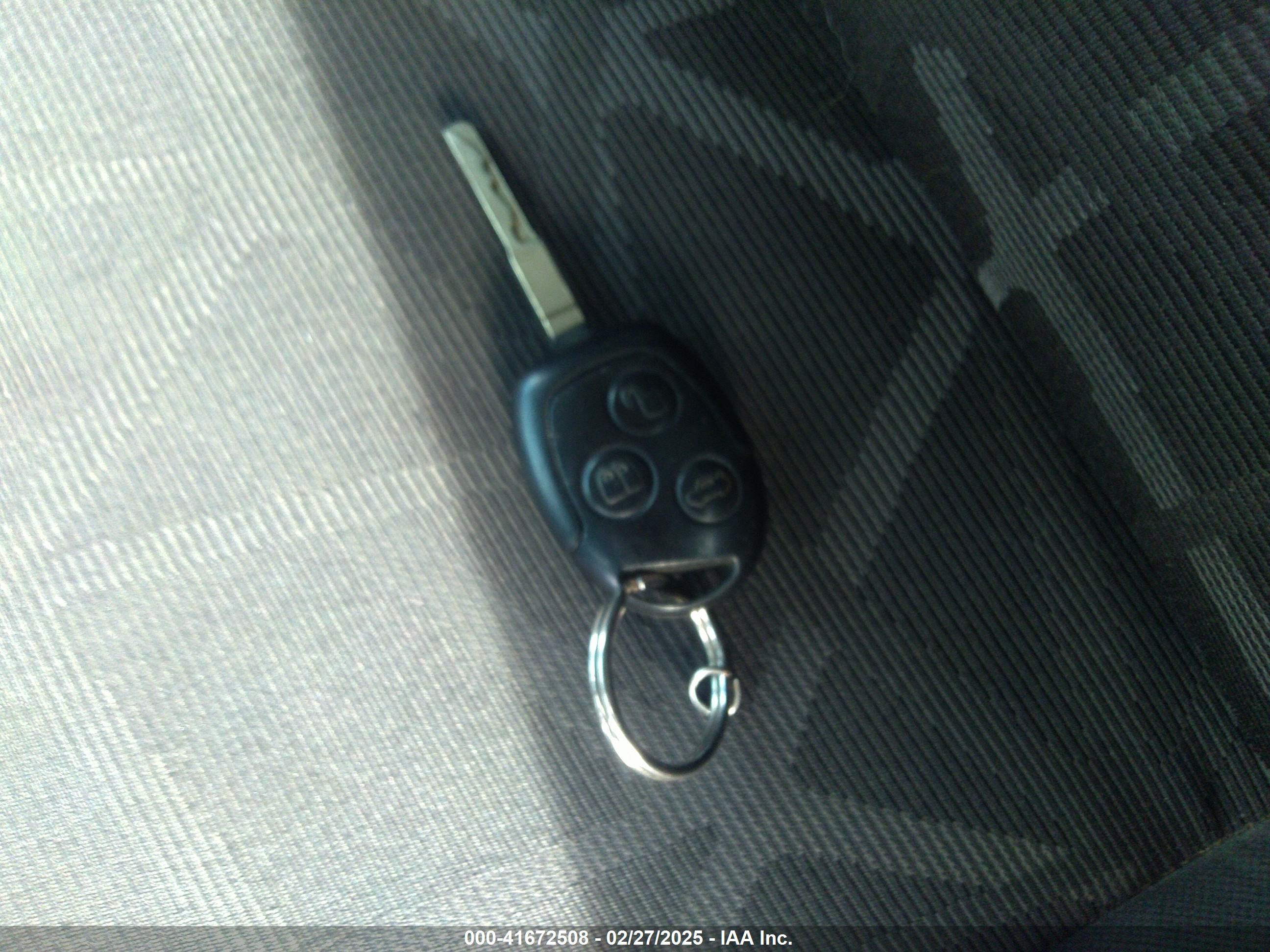 FORD FIESTA image 11