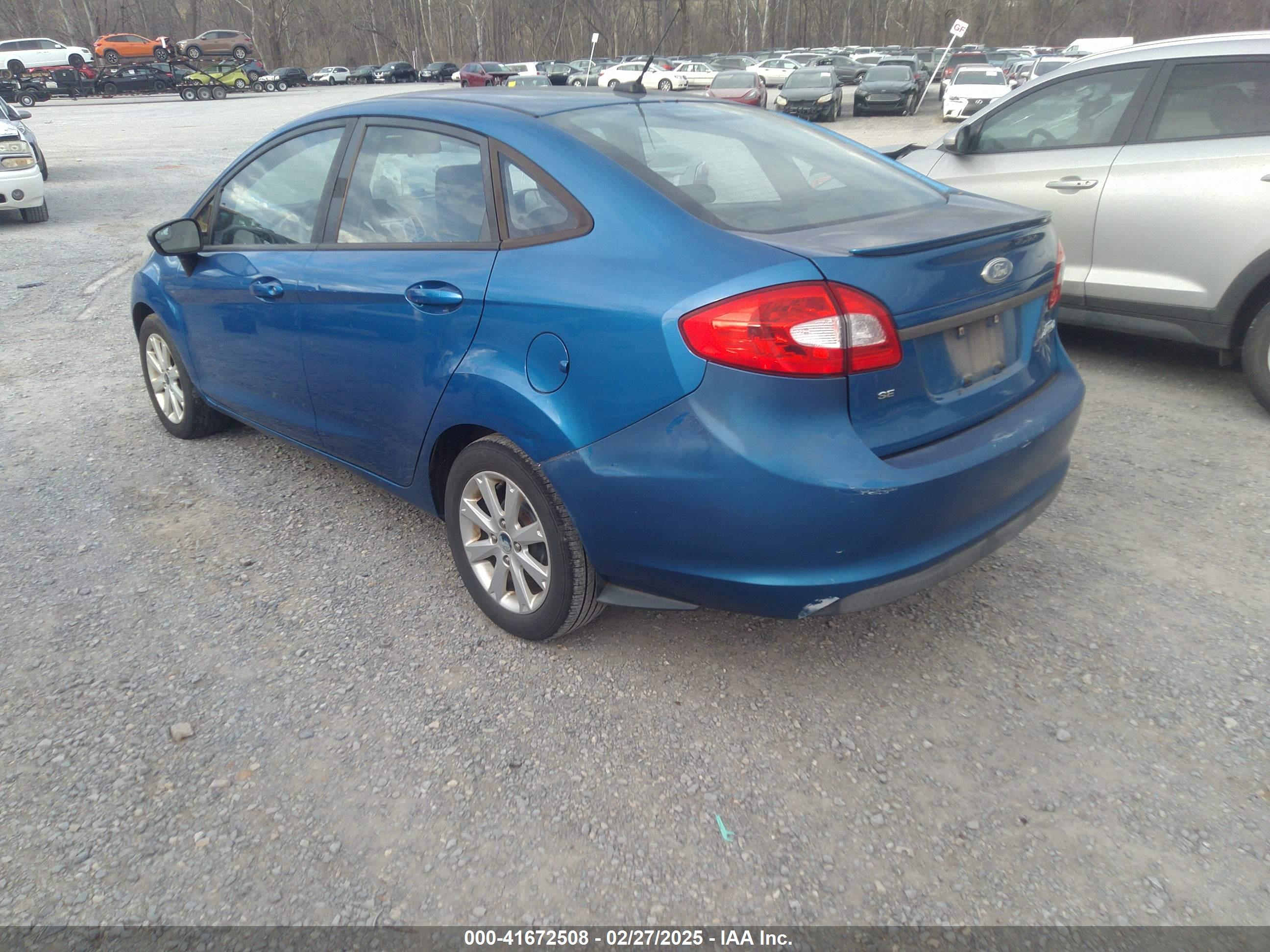 FORD FIESTA image 3