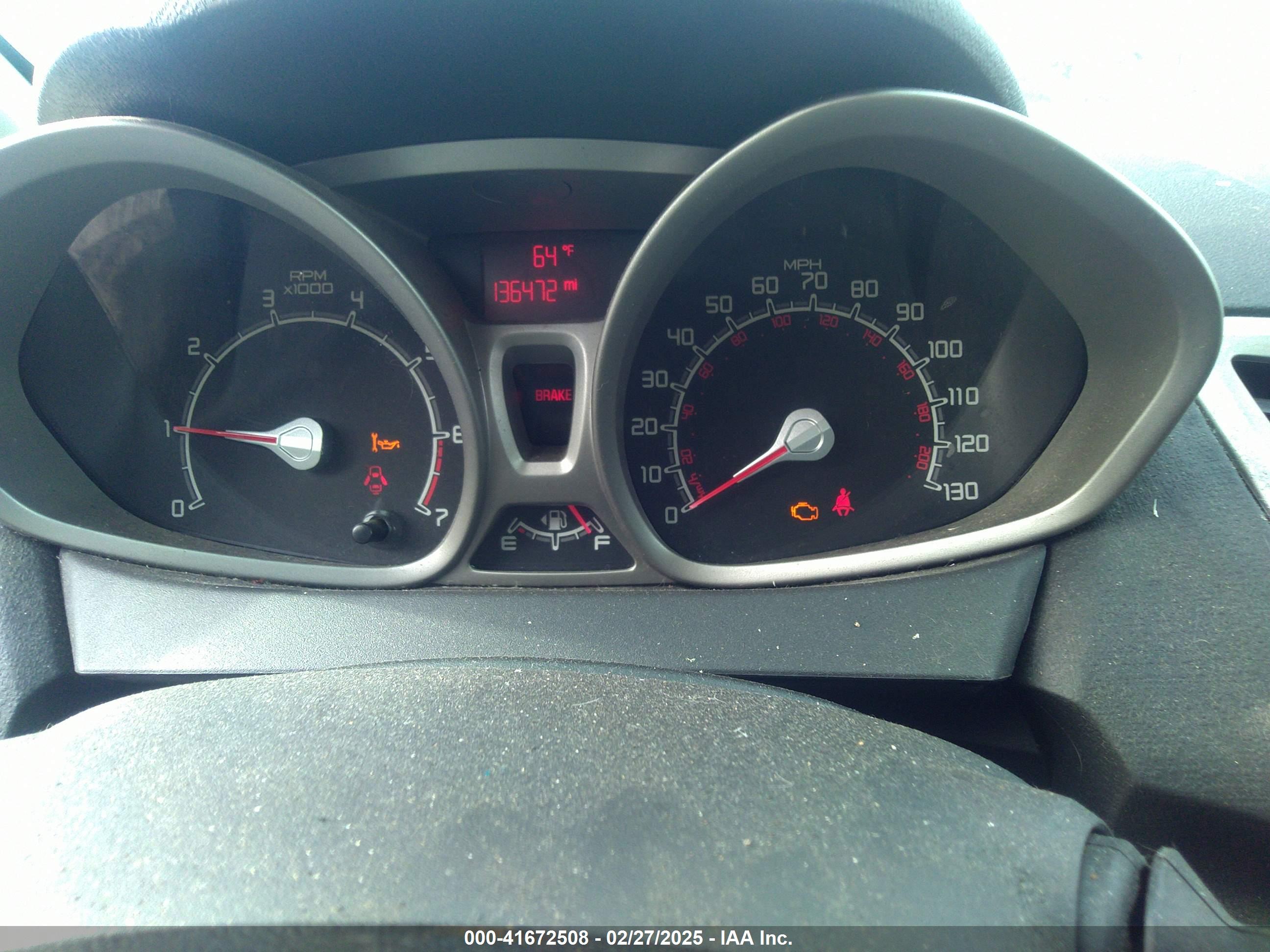 FORD FIESTA image 7