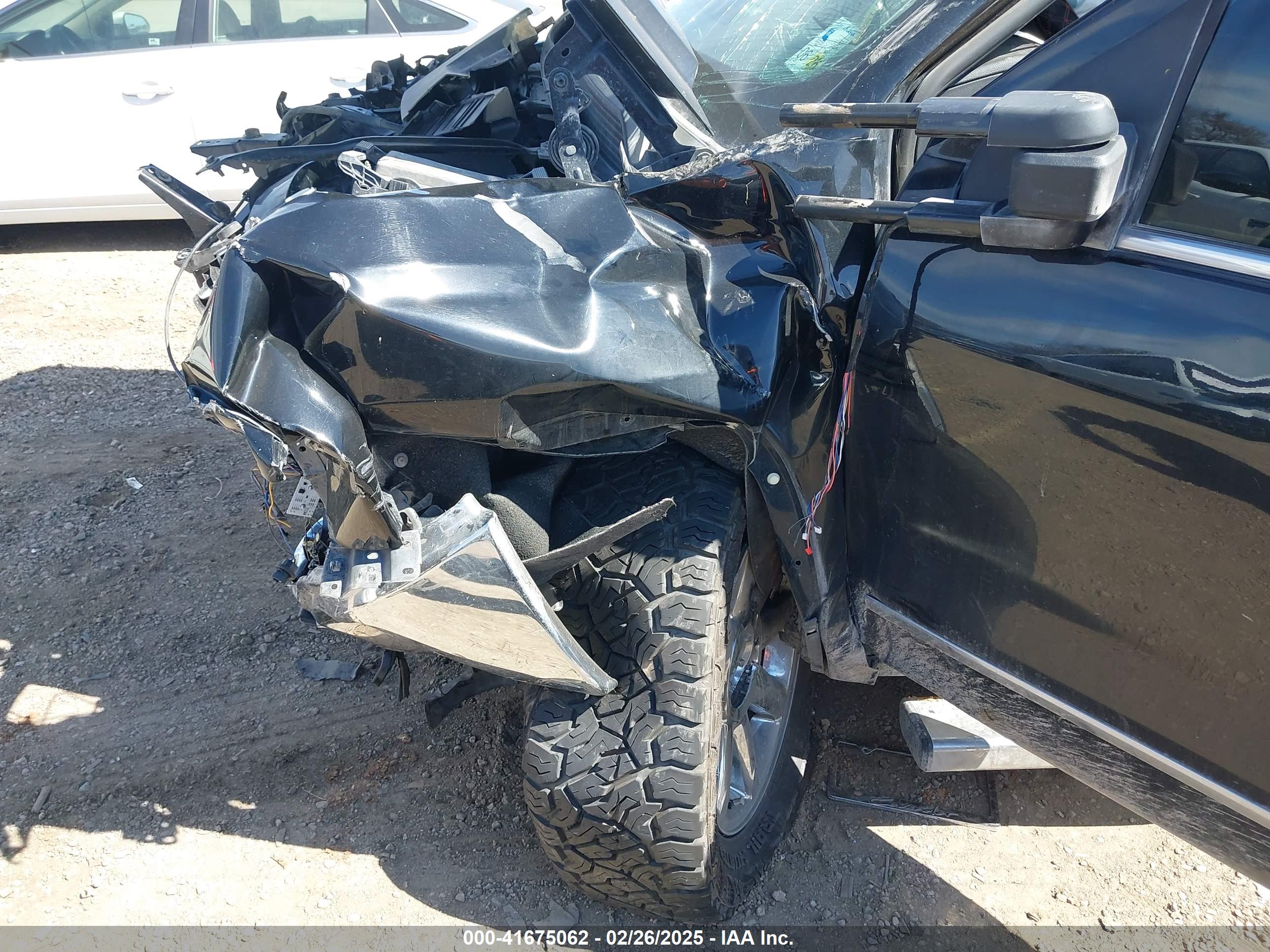 GMC SIERRA image 6