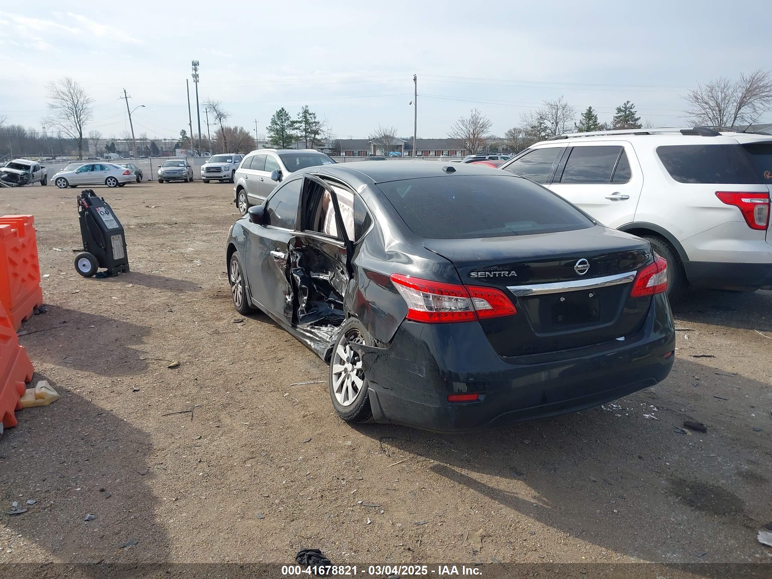 NISSAN SENTRA image 3